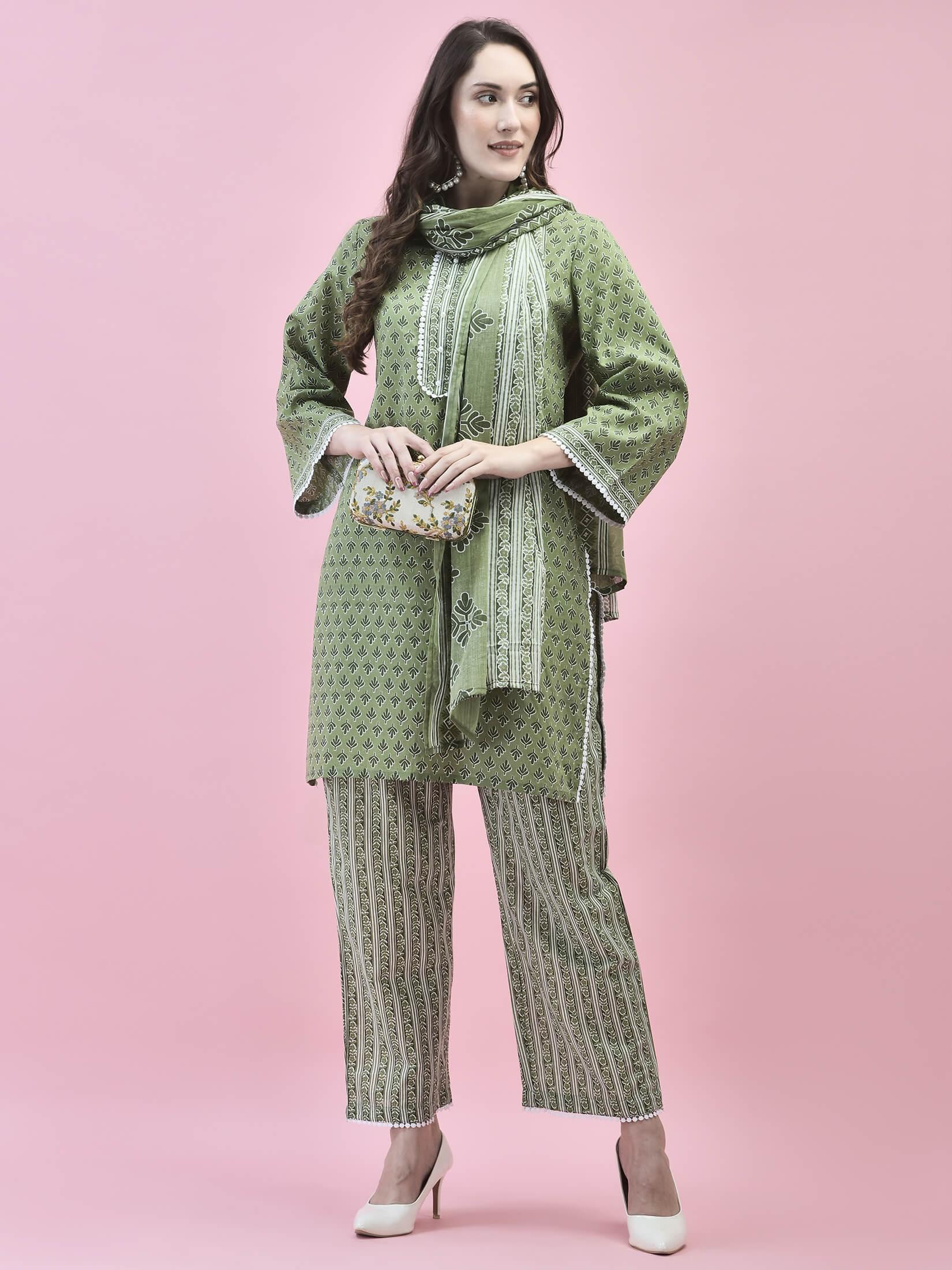 Women Cotton Green Floral Print Kurta Comfort Pant Dupatta.