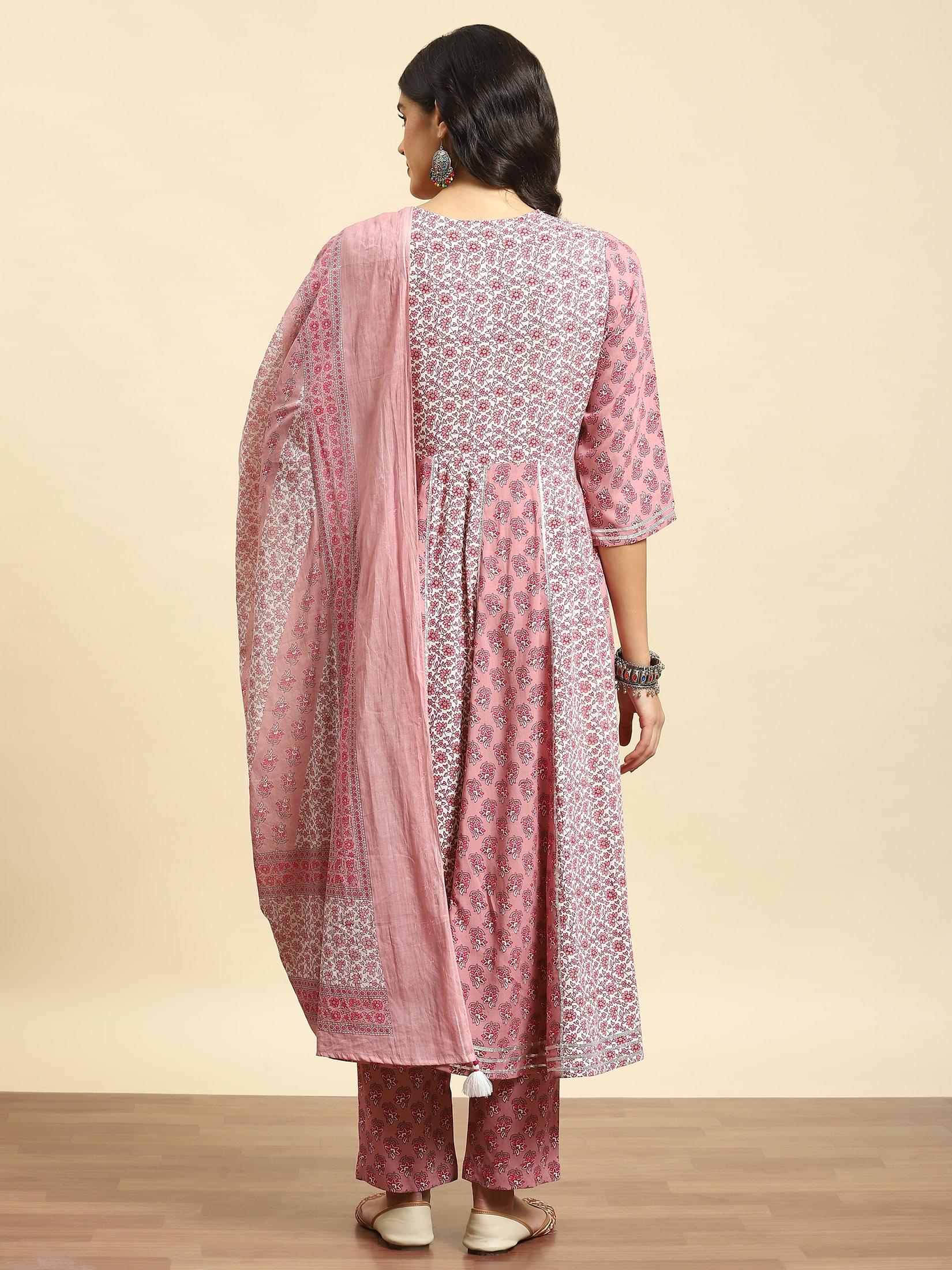 Women Pink Floral Print Kurta Trouser Dupatta.