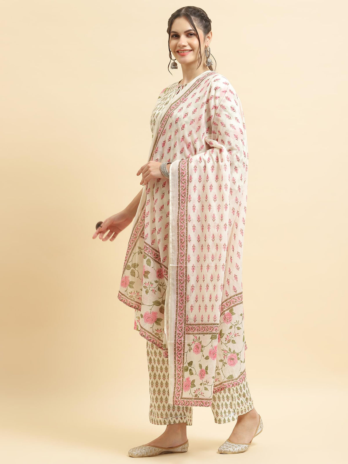 Women Liva Rayon Off White Floral Print Kurta Comfort Pant Dupatta.