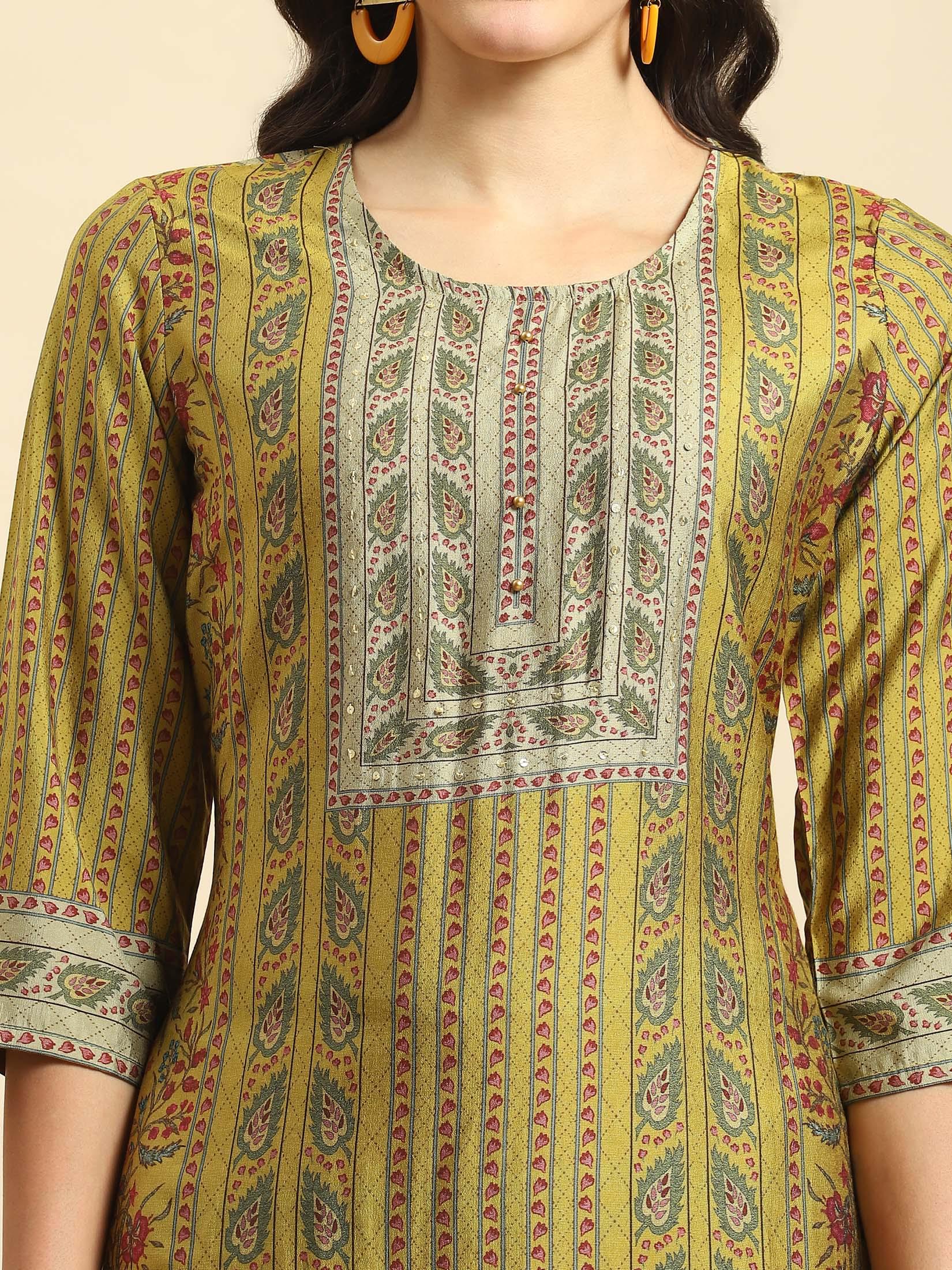 Women Olive Floral Print Kurta Trouser Dupatta.