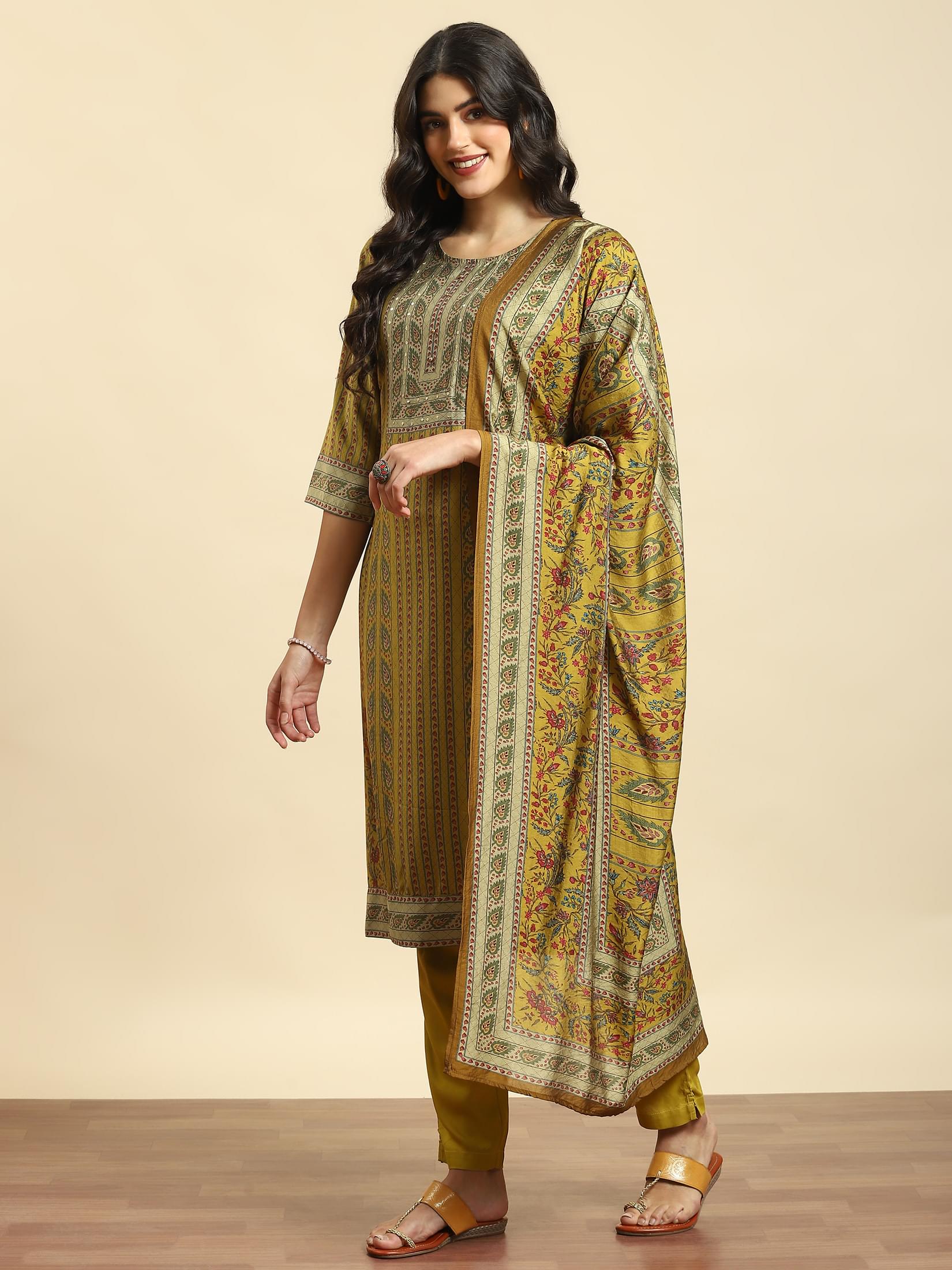 Women Olive Floral Print Kurta Trouser Dupatta.