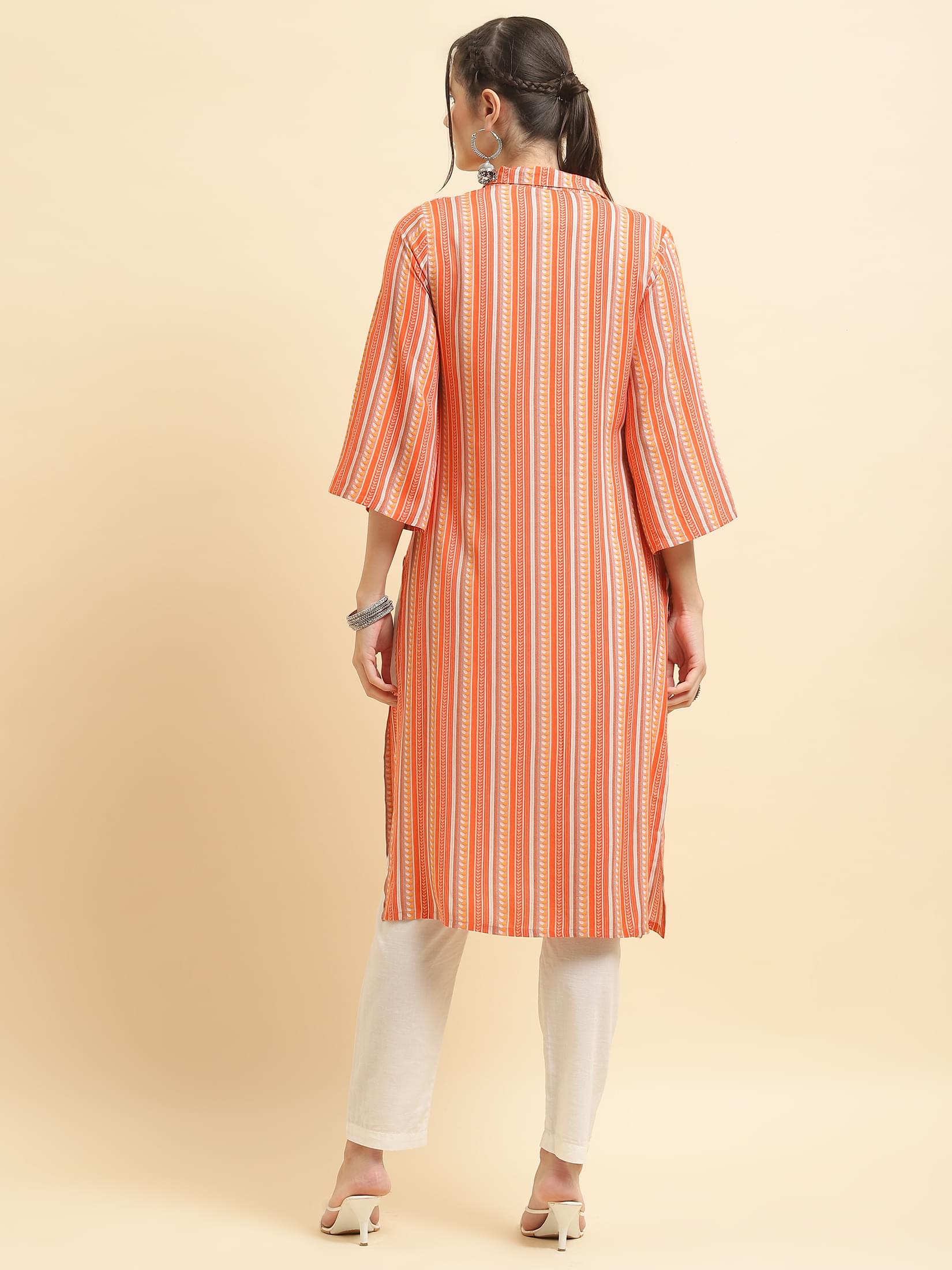 Women Liva Rayon Peach Stripe Print Kurta.