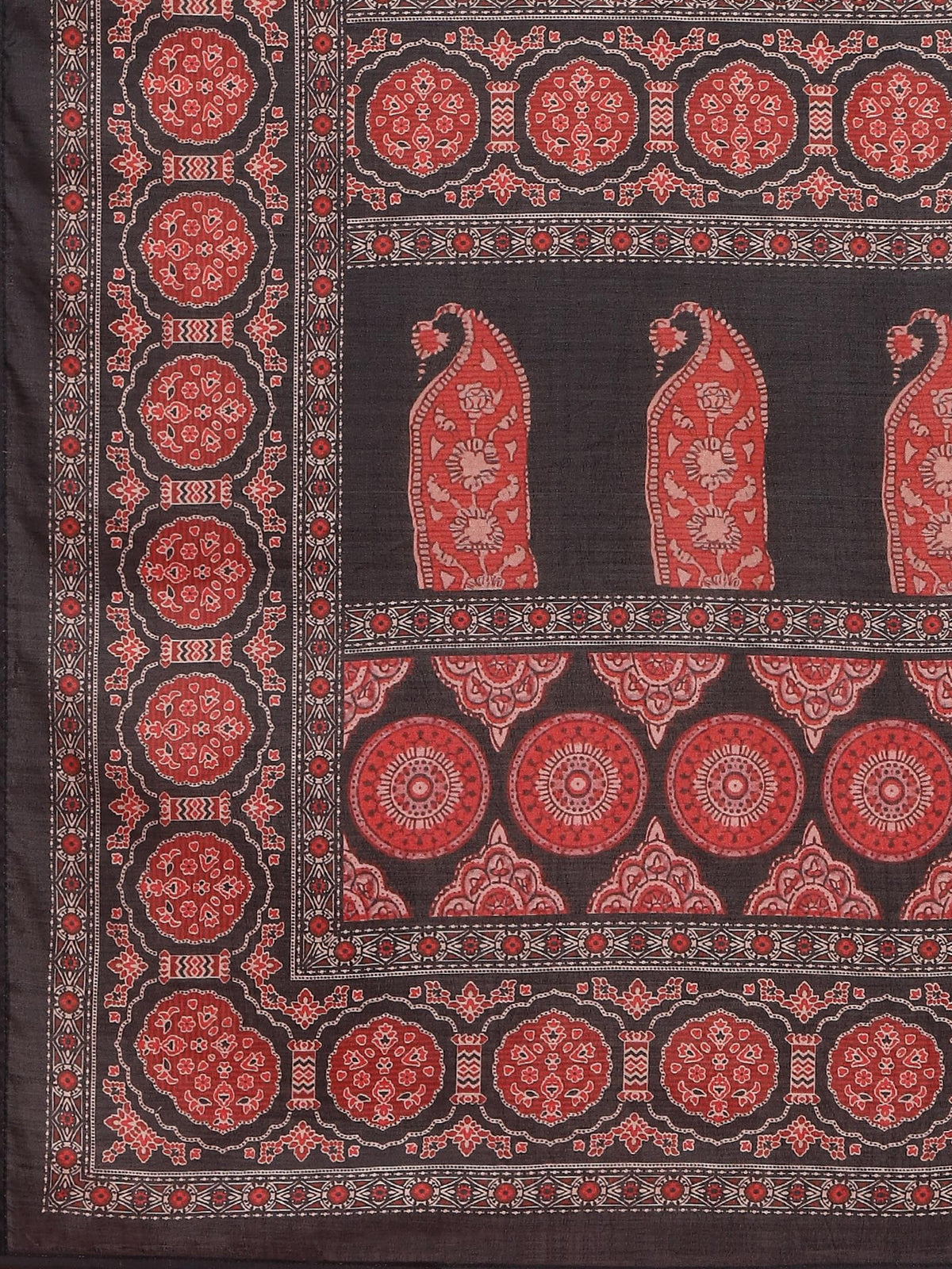 Women Viscose Black Solid Kurta Comfort Pant Dupatta.
