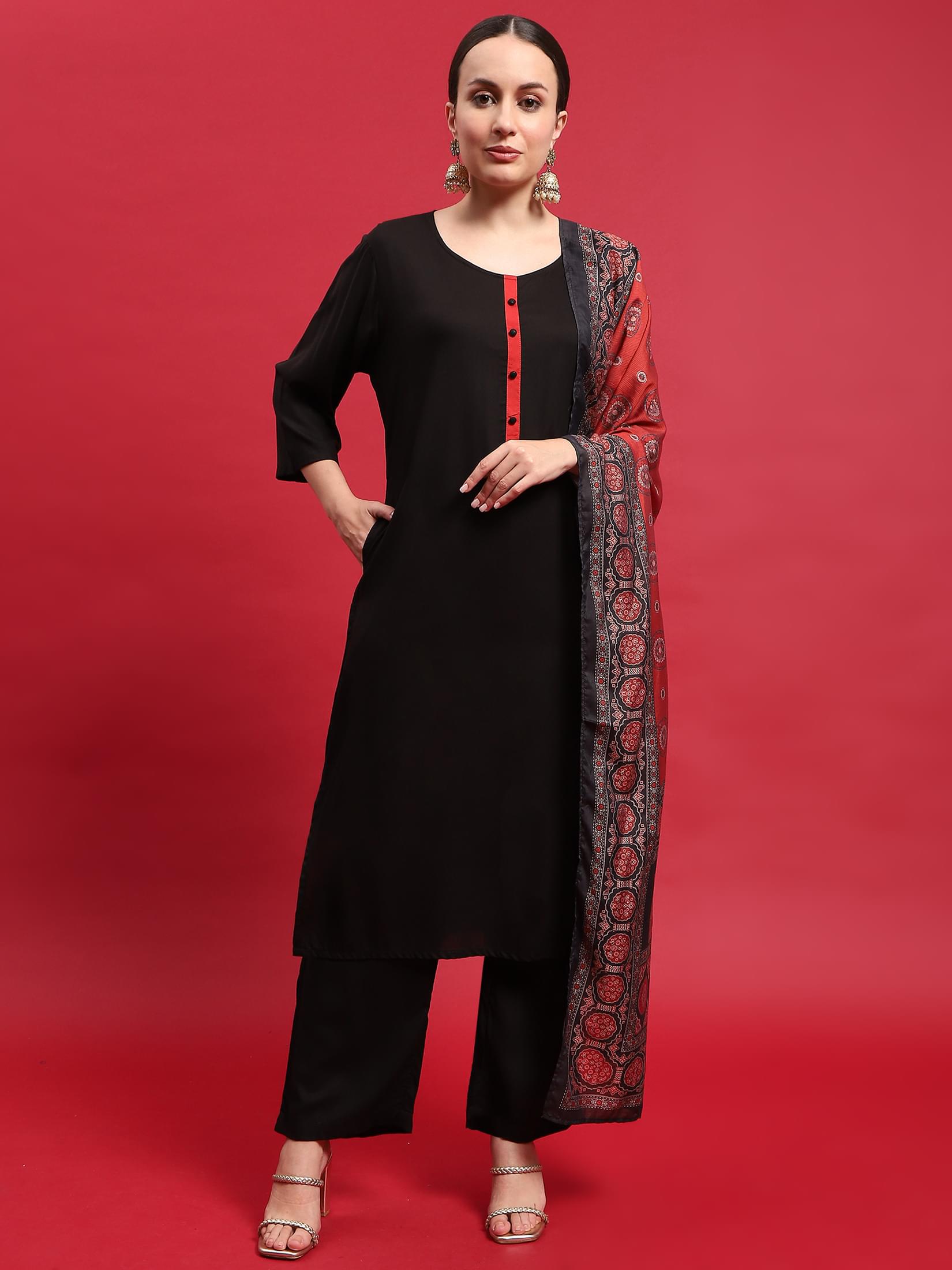 Women Viscose Black Solid Kurta Comfort Pant Dupatta.