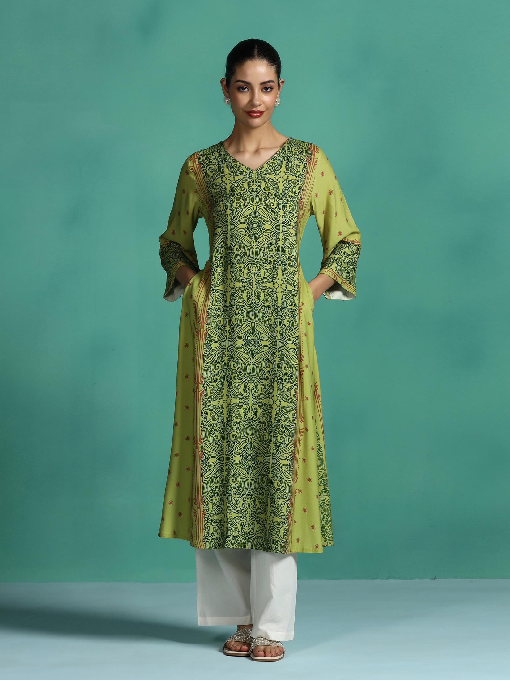 Emerald green printed Liva lightweight comfort maxi dress