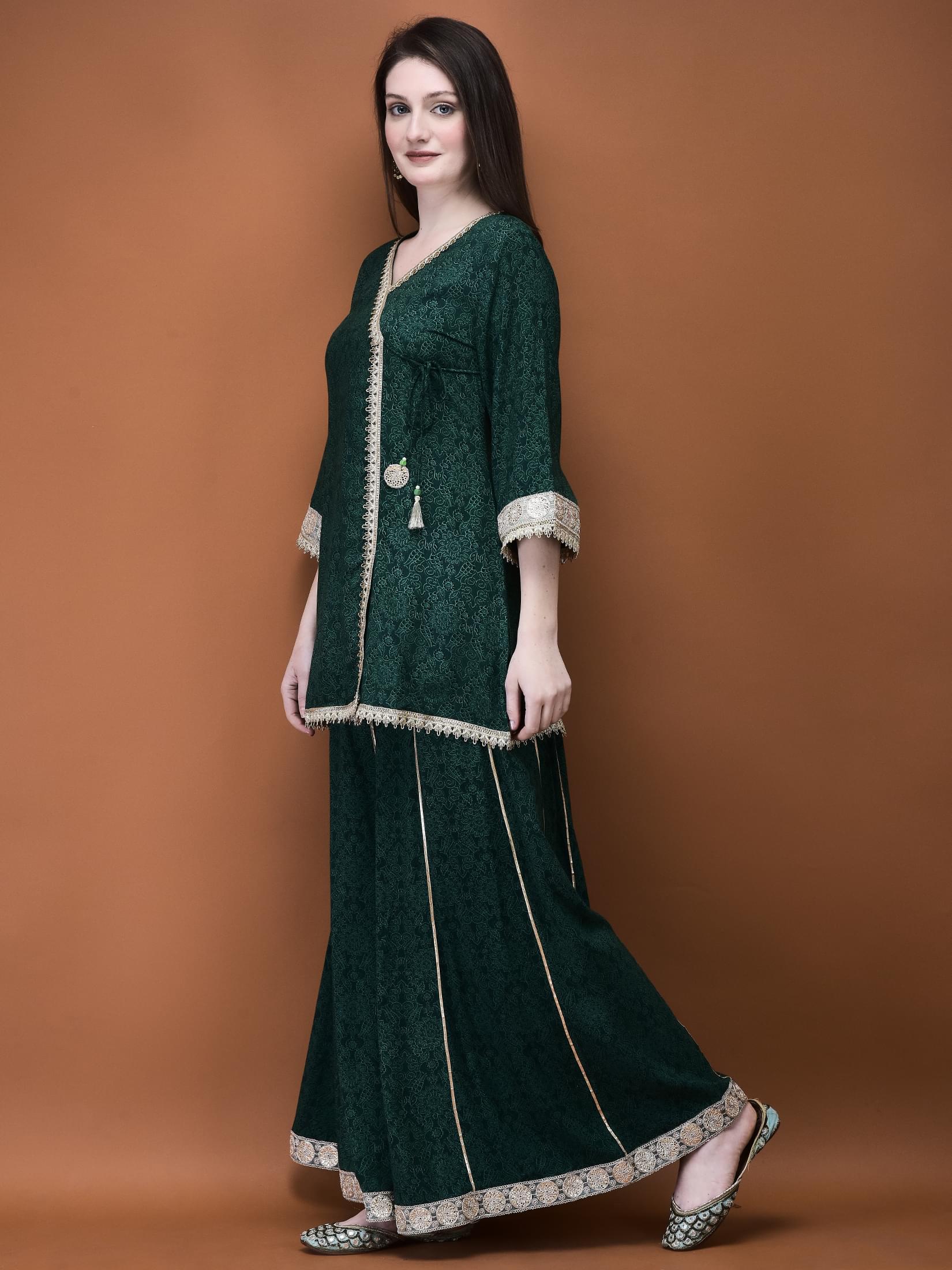 Women Liva (Rayon) Green Floral Print Kurta With Split Pant.