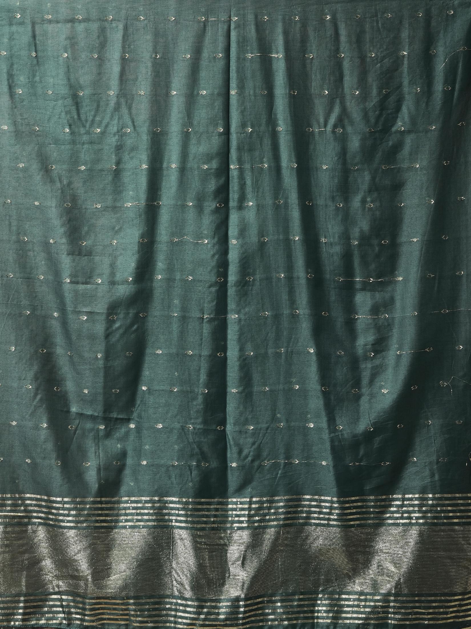 Women Liva Green Foil Print Kurta Comfort pant Dupatta.