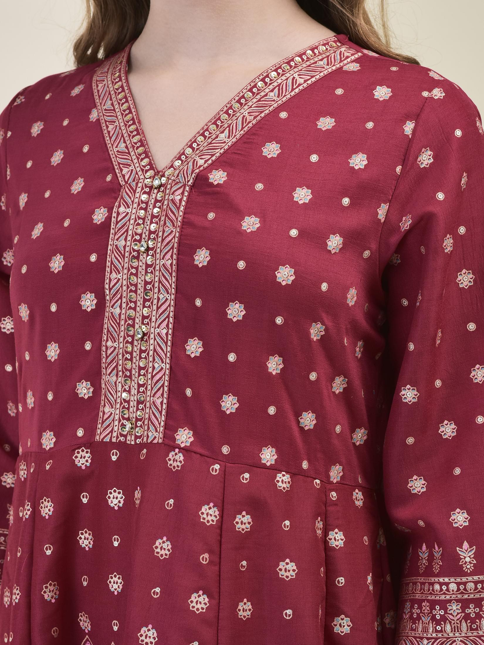 Women Liva Samaira Magenta Ornamental Print Kurta Comfort Pant Dupatta.