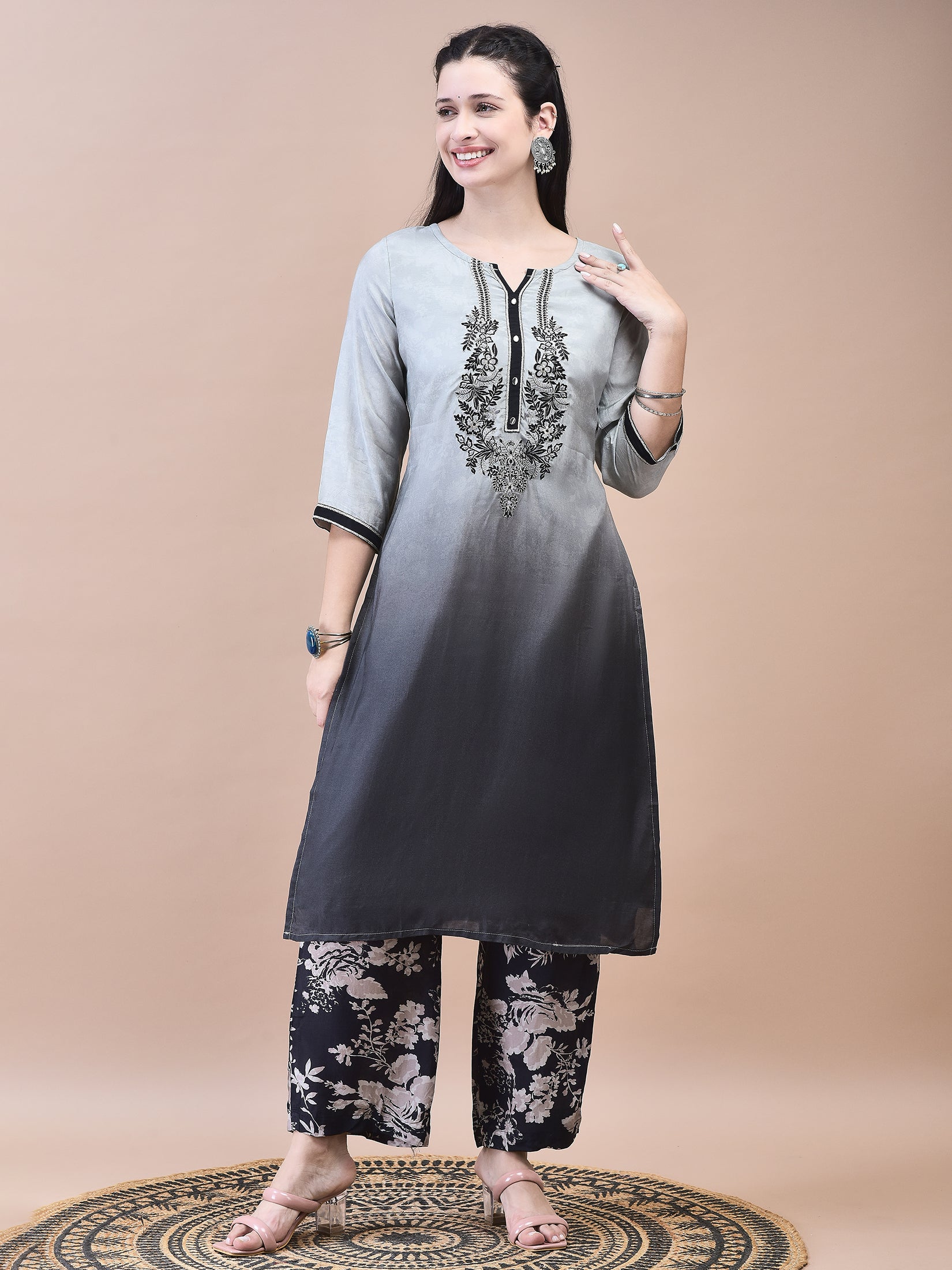 20093GREYBLACK_detail2