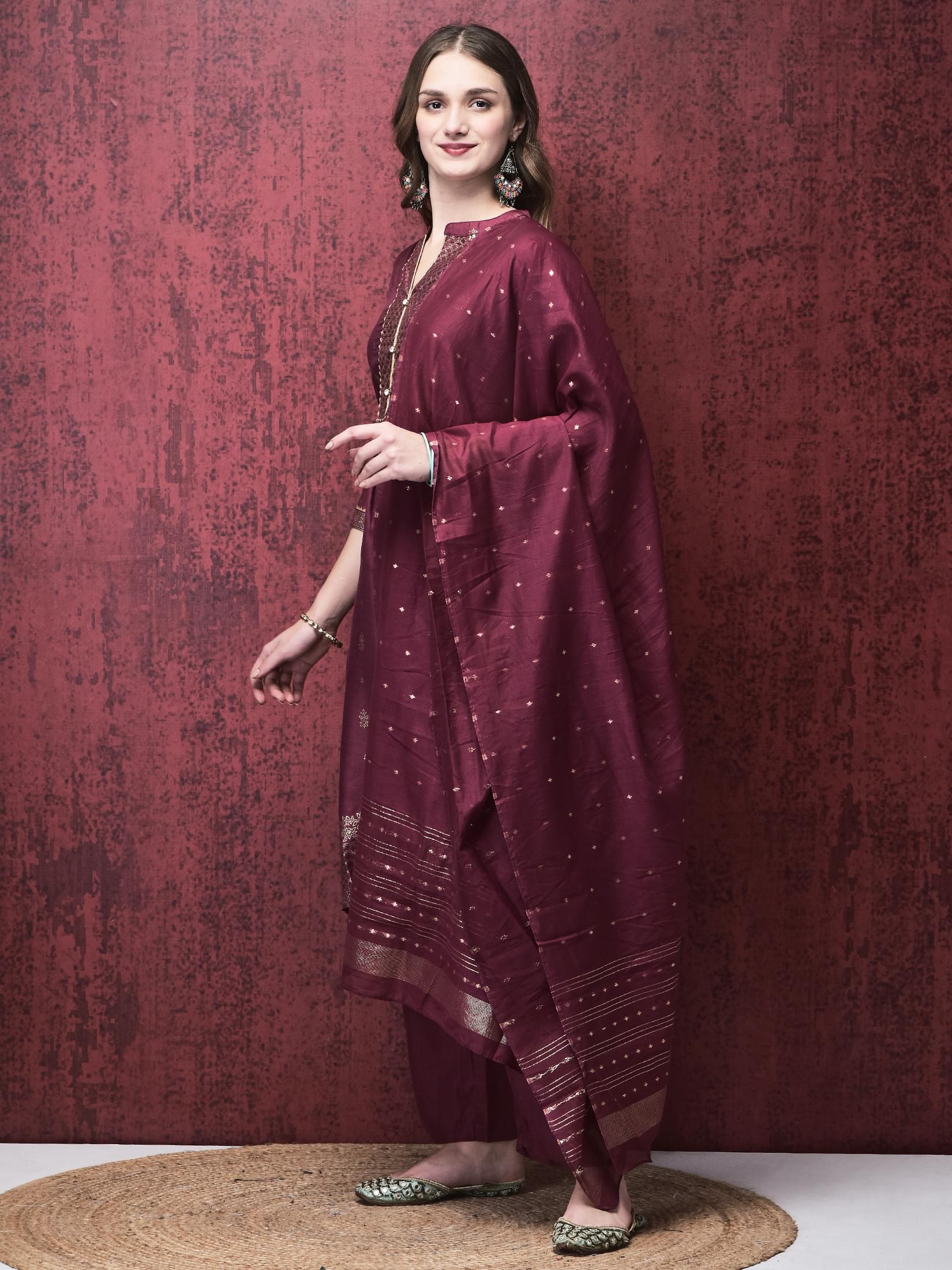 Women Liva (Viscose) Burgundy Foil Print Kurta Comfort pant Dupatta.