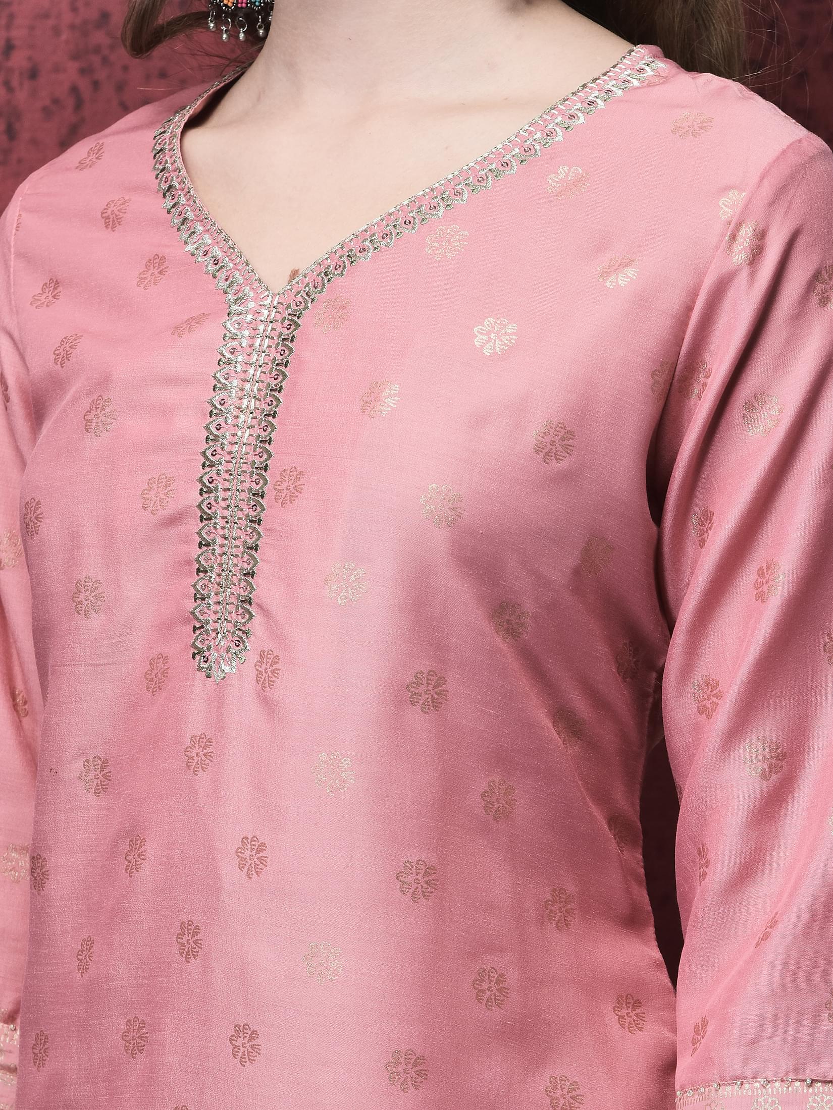 Women Liva Peach Foil Print Kurta Comfort pant Dupatta.