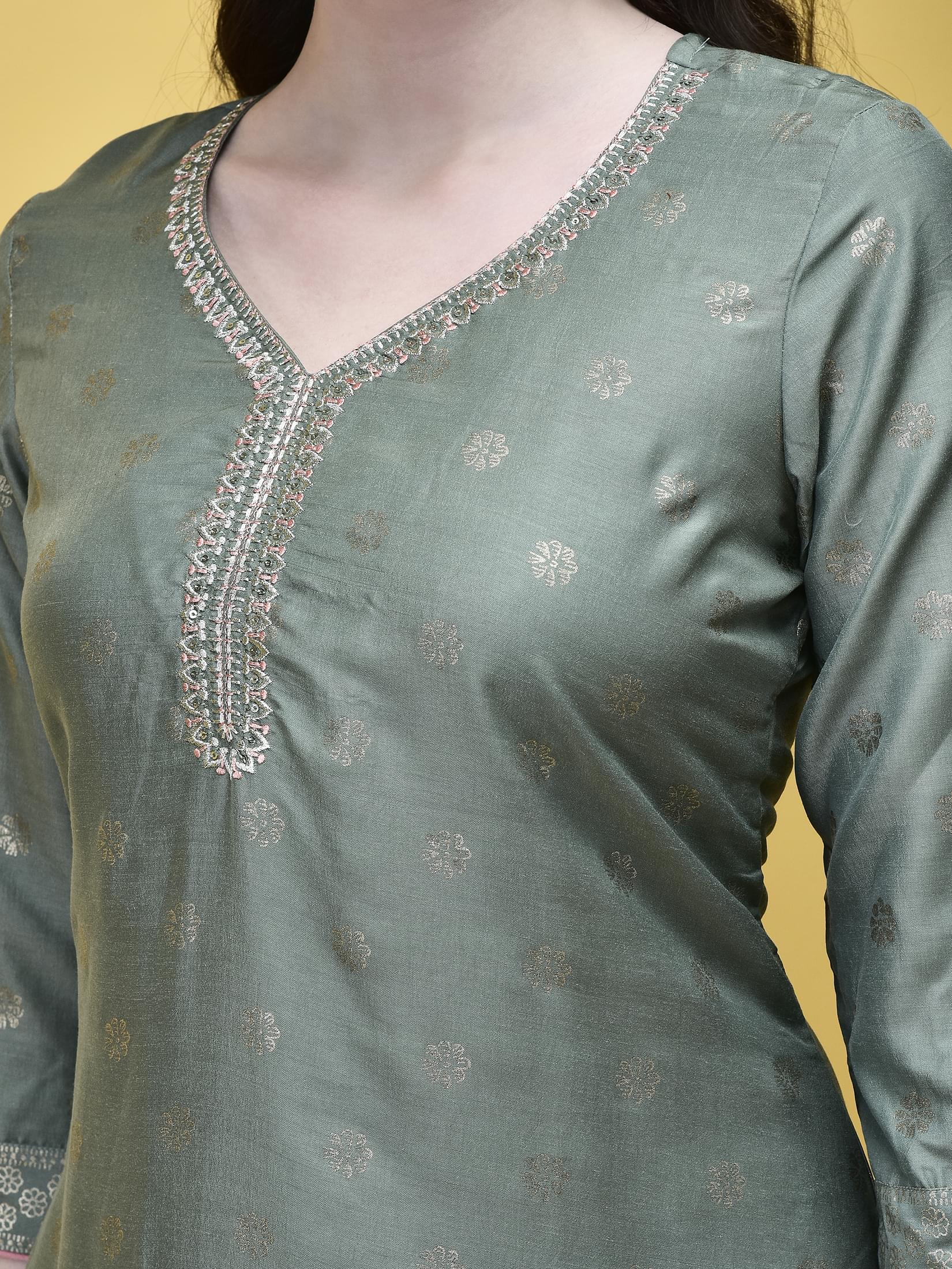 Women Liva Green Foil Print Kurta Comfort pant Dupatta.