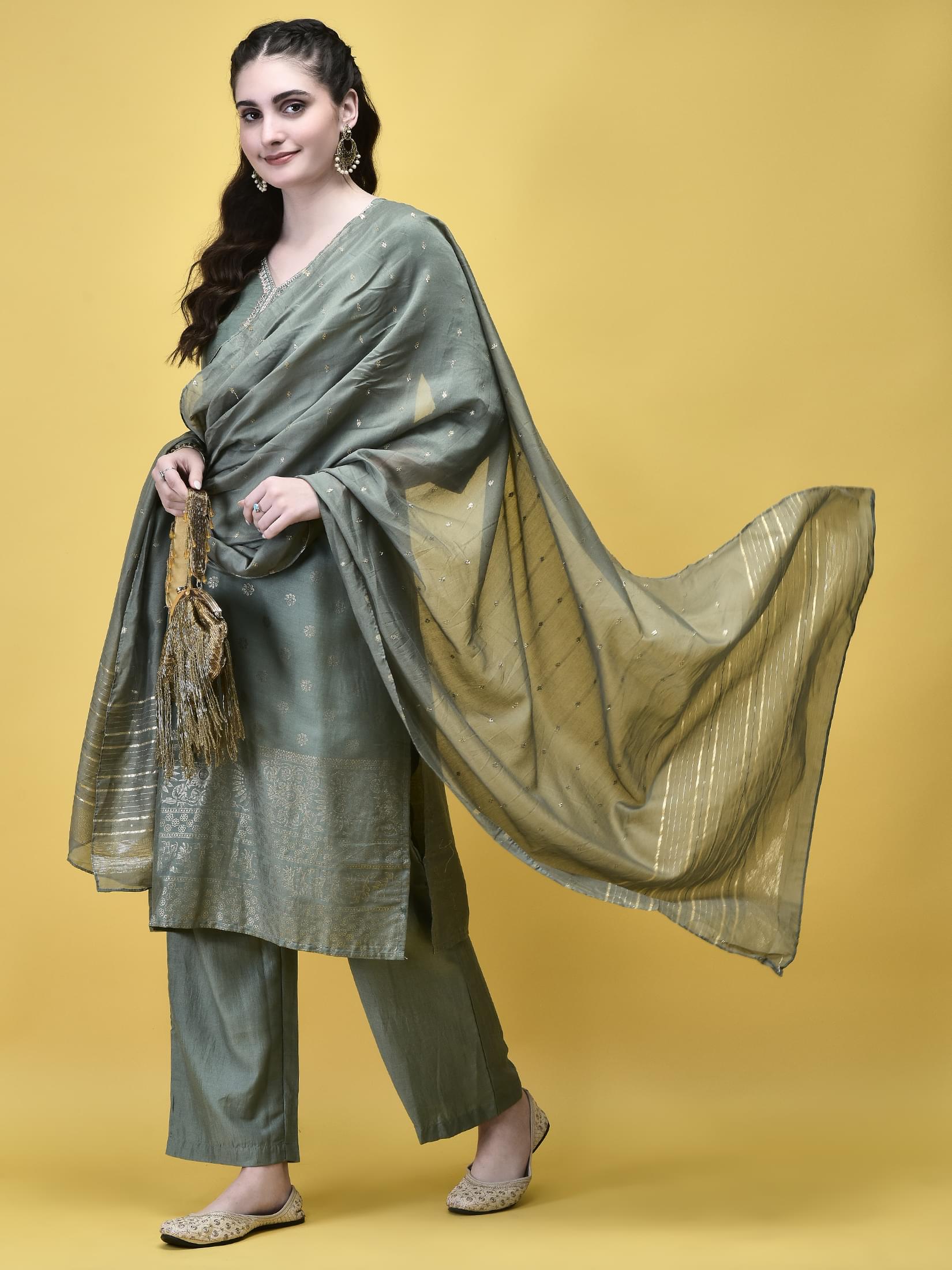 Women Liva Green Foil Print Kurta Comfort pant Dupatta.