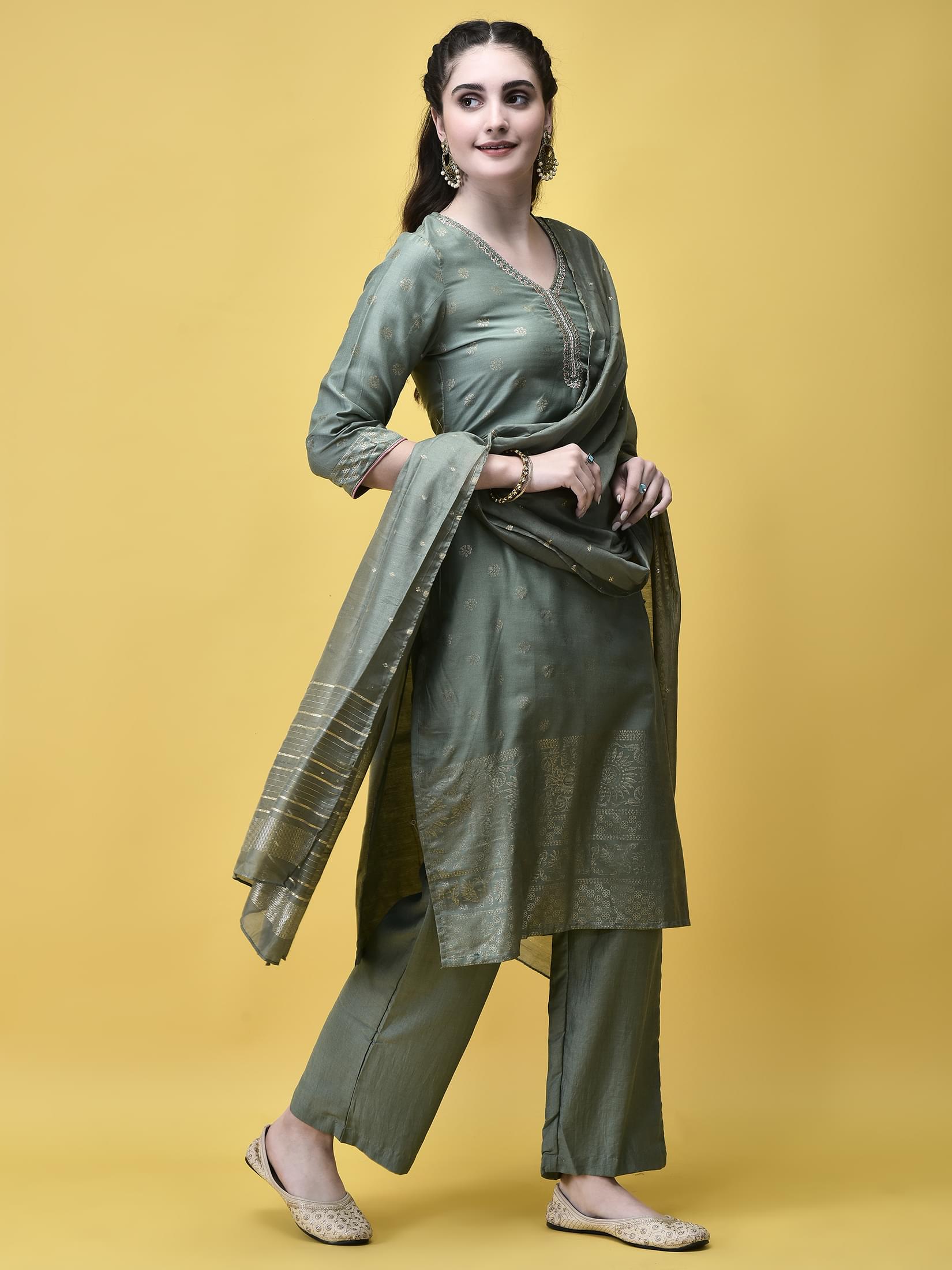 Women Liva Green Foil Print Kurta Comfort pant Dupatta.