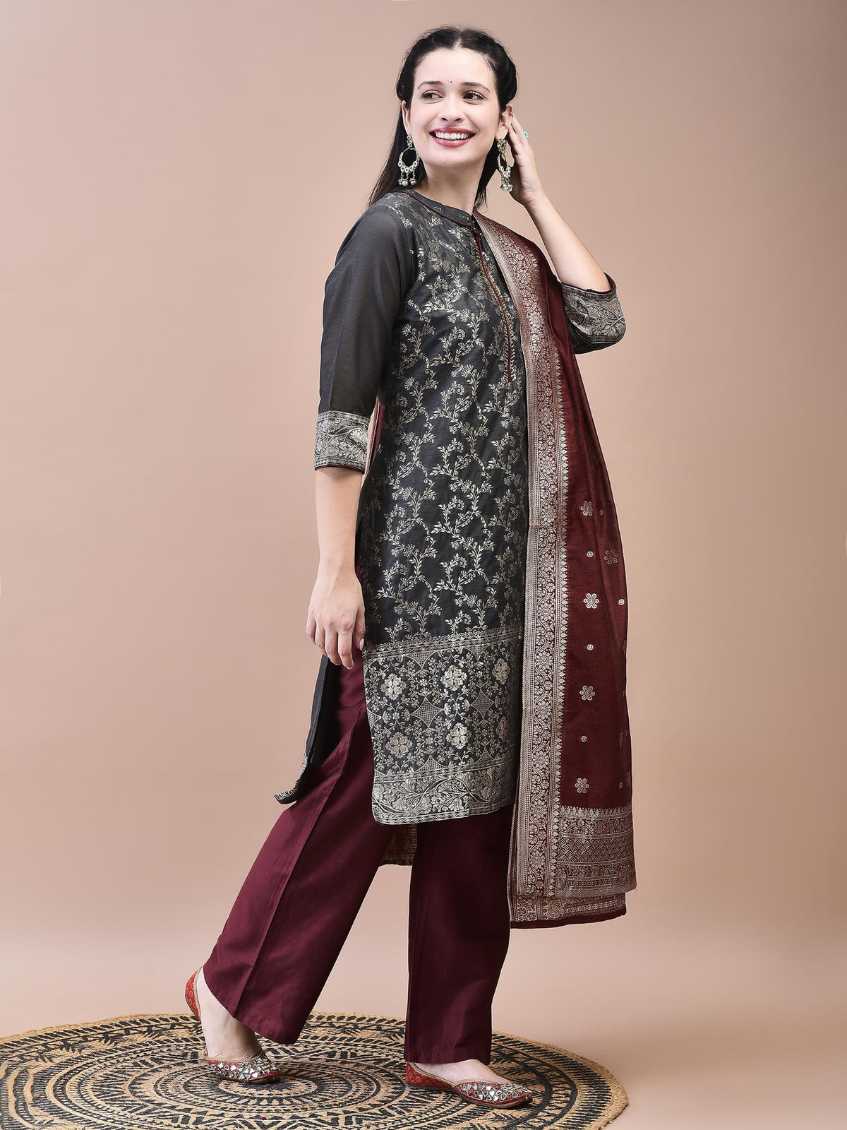 Women Jacquard Grey Woven Kurta Comfort Pant Dupatta.
