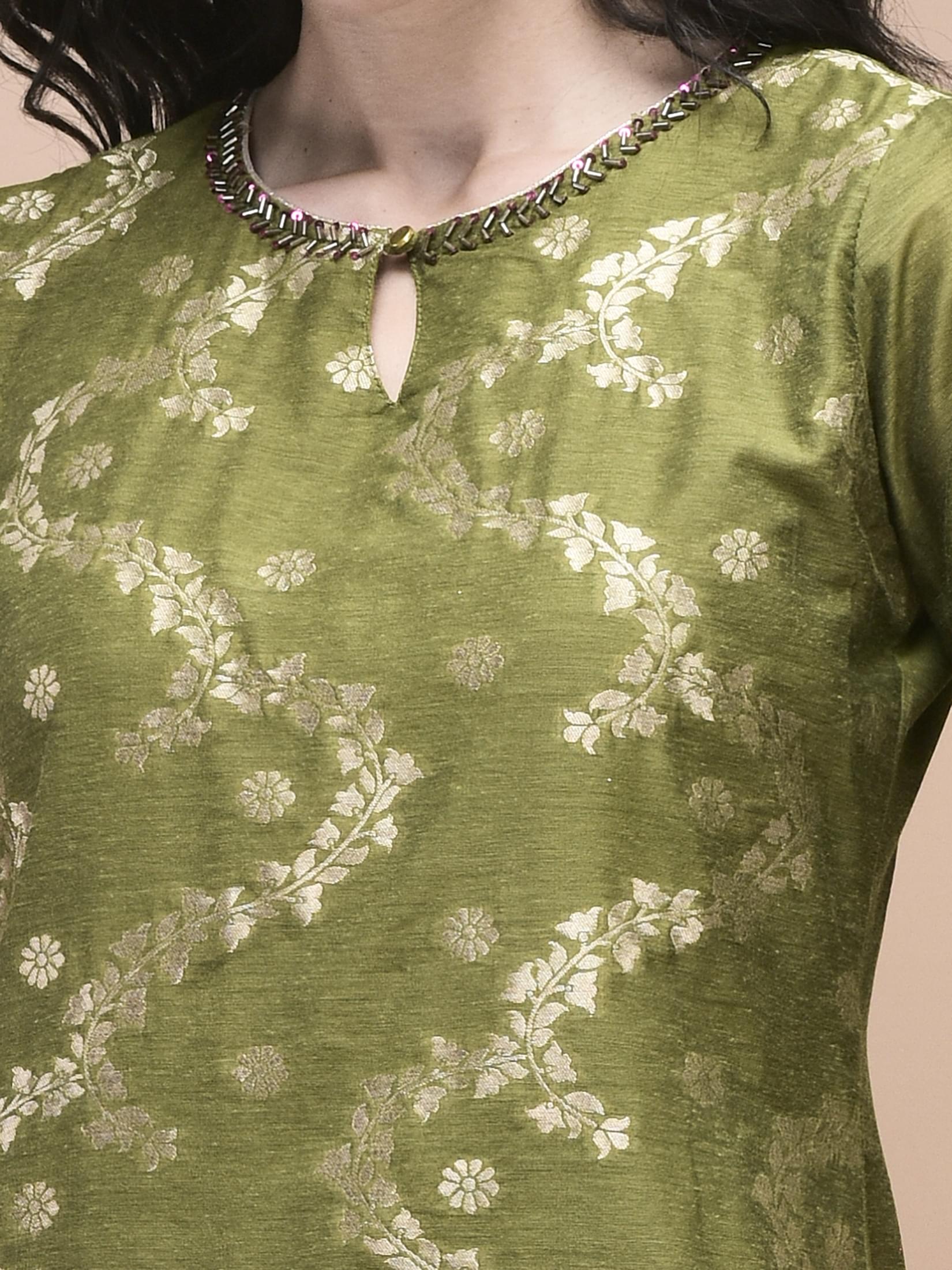 Women Jacquard Green Woven Kurta Comfort pant Dupatta.