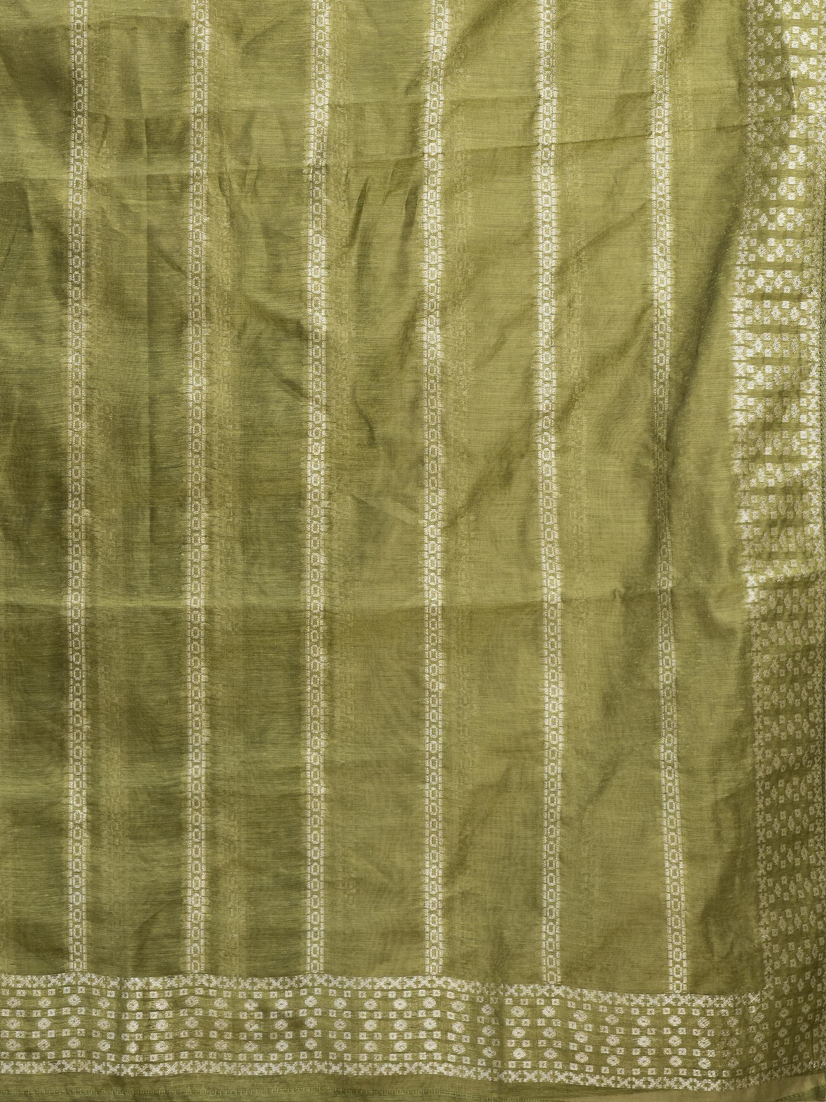 Women Jacquard Green Woven Kurta Comfort pant Dupatta.