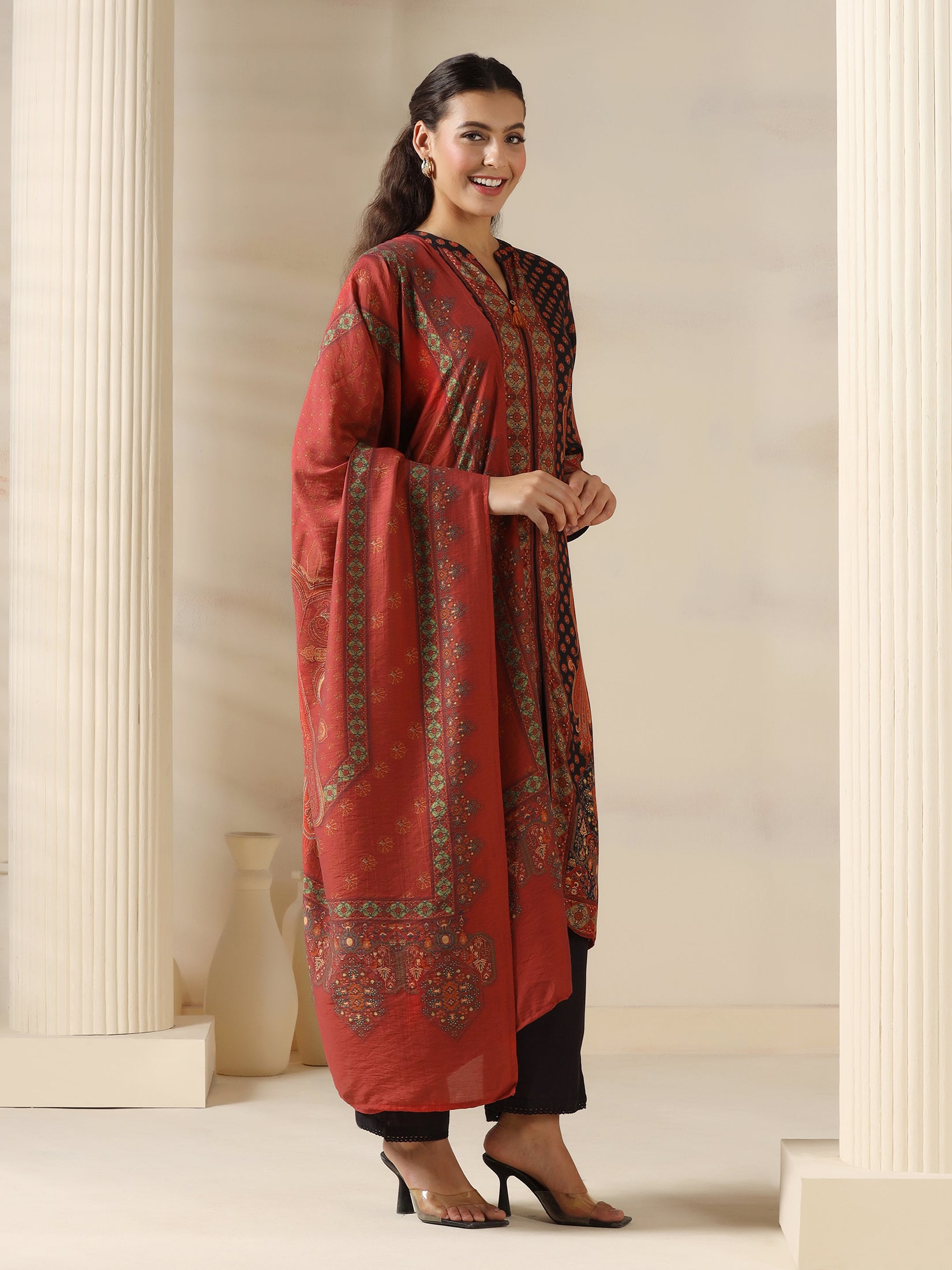 20120BLACKRUST_right