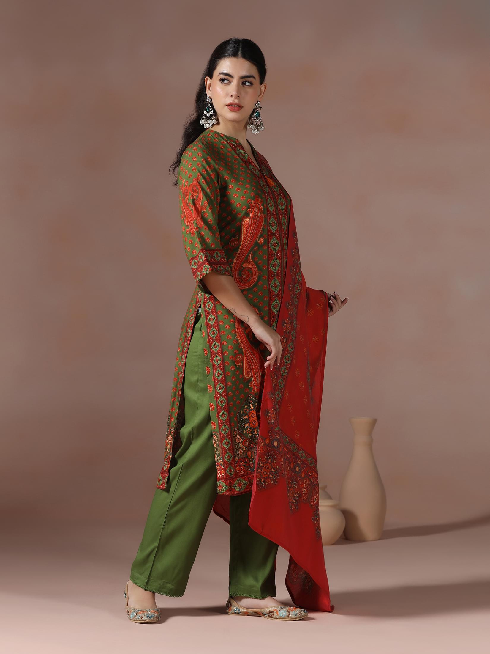 Women Liva Olive Paisley Print Kurta Comfort Pant Chanderi Dupatta.