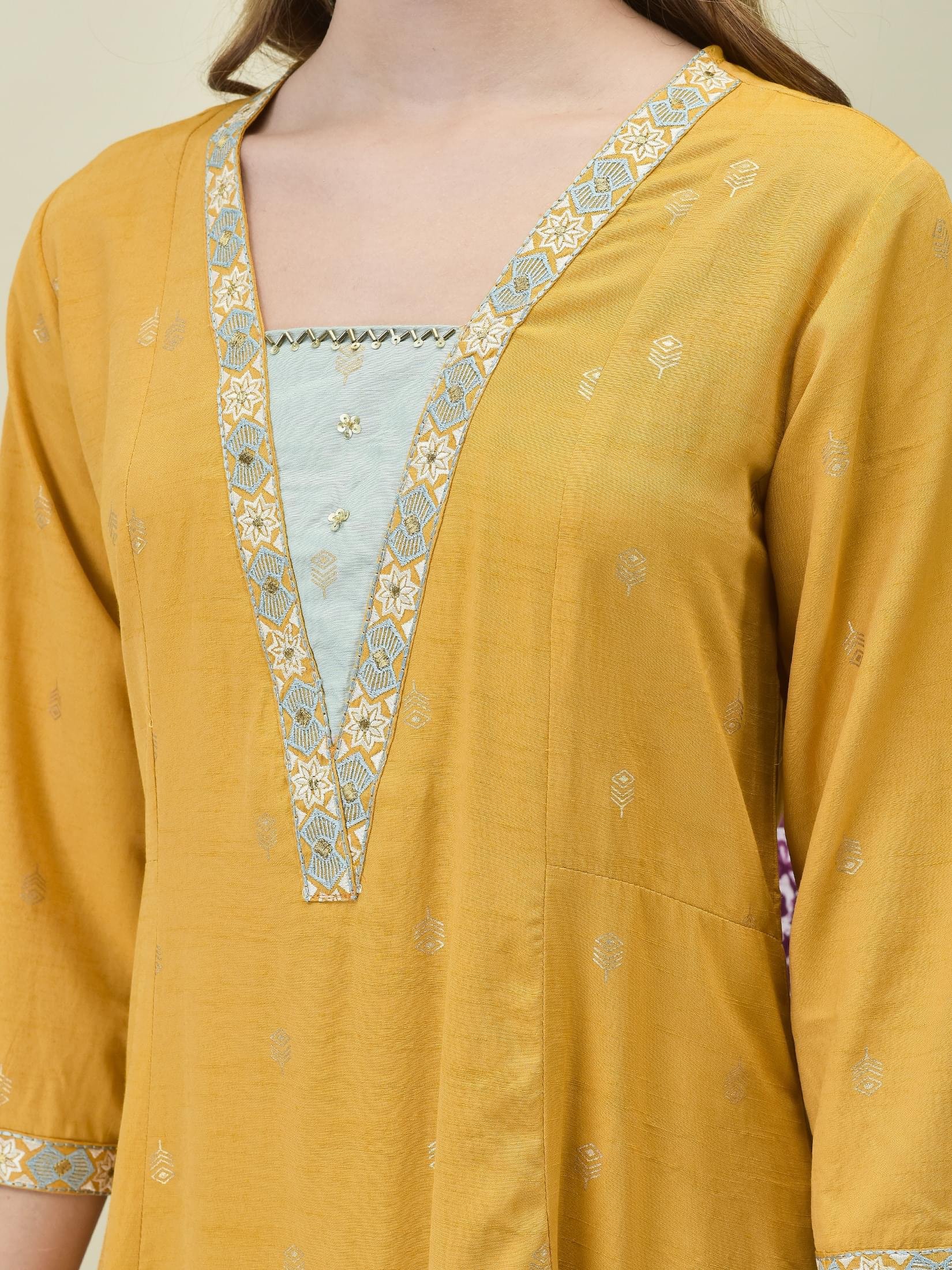 Women Liva Poly Viscose Mustard Solid Kurta Wide Leg Pant Dupatta.