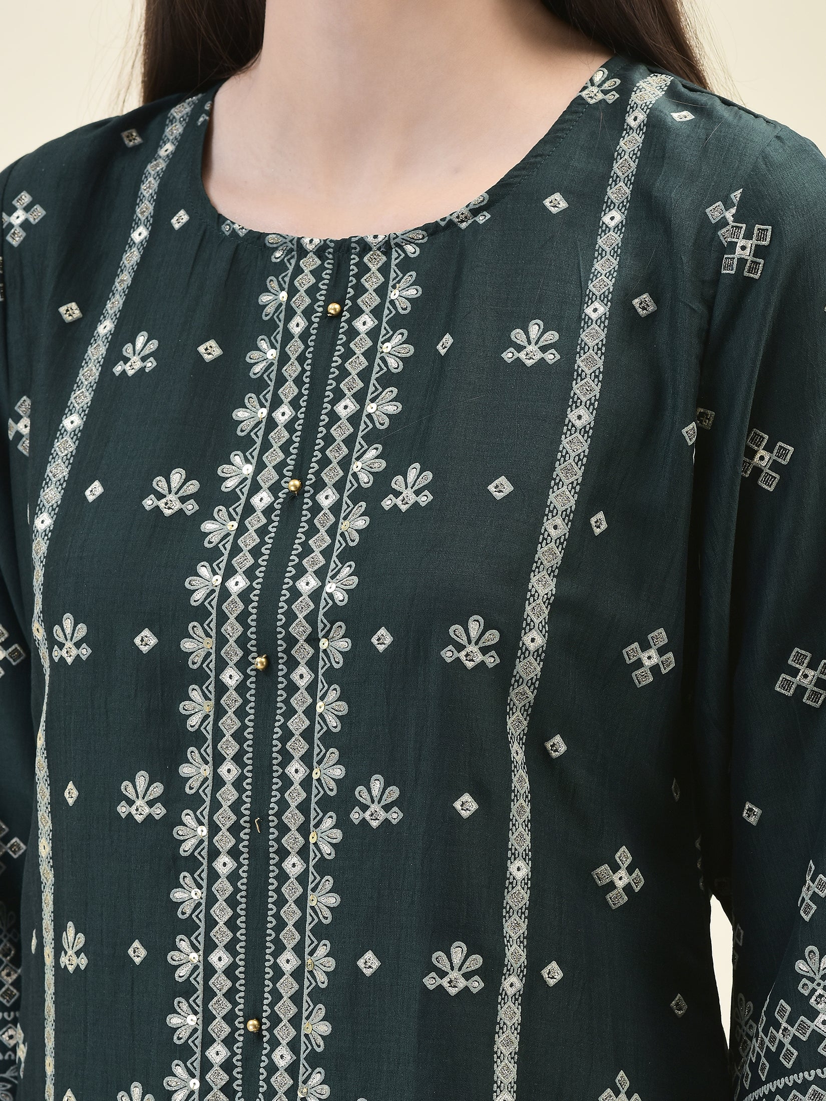 20138EMERALDGREEN_closer