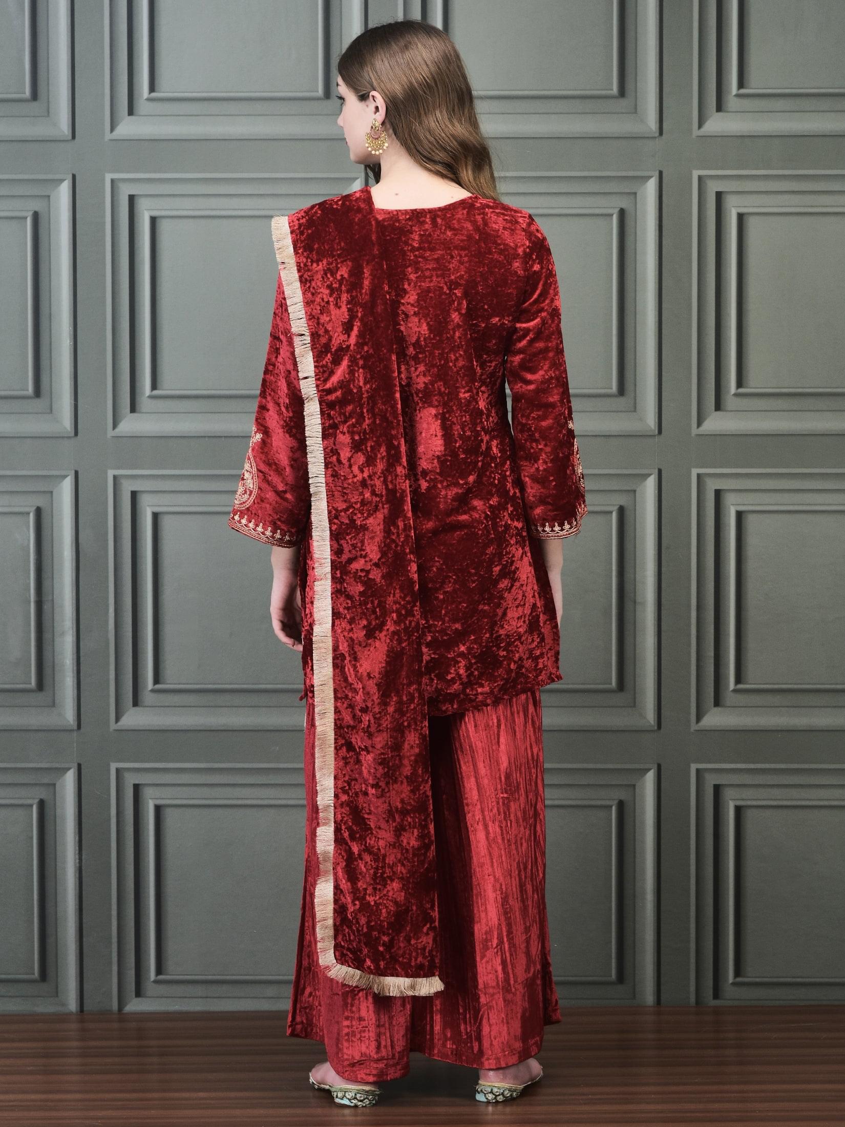 Women Winter Velvet Pink Embroidered Kurta Wide Leg Pant Dupatta.