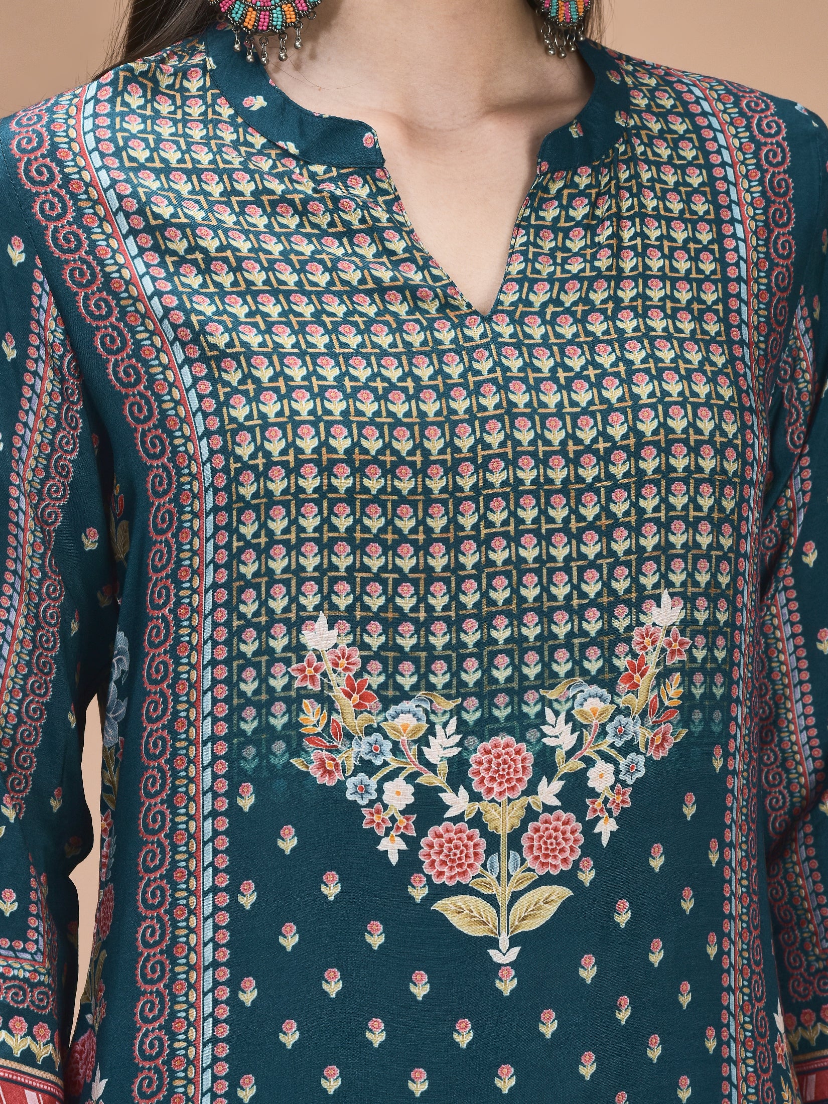 20217PEACOCKBLUE_closer