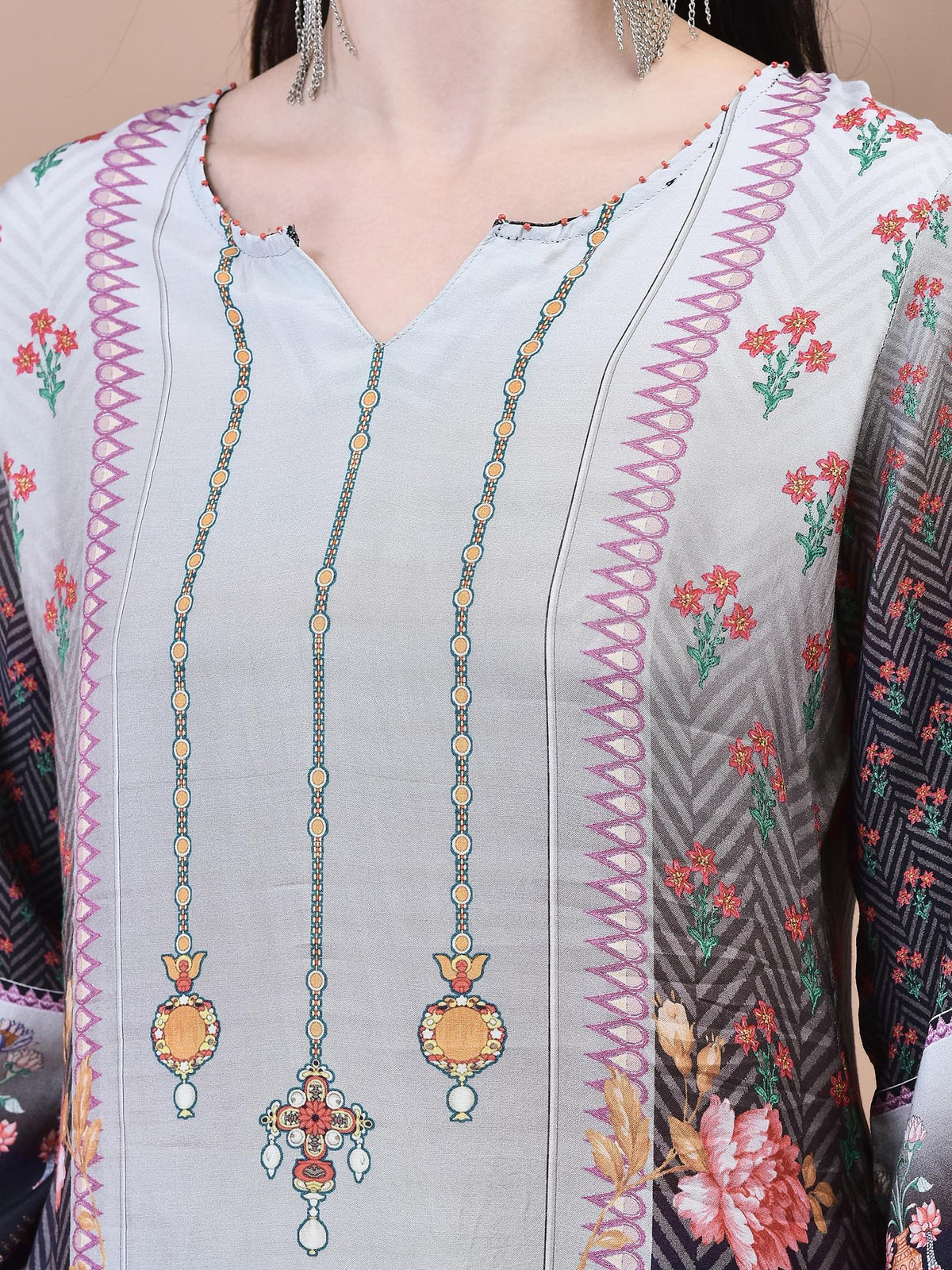 Women Muslin Grey Floral Print Kurta Comfort Pant Dupatta.