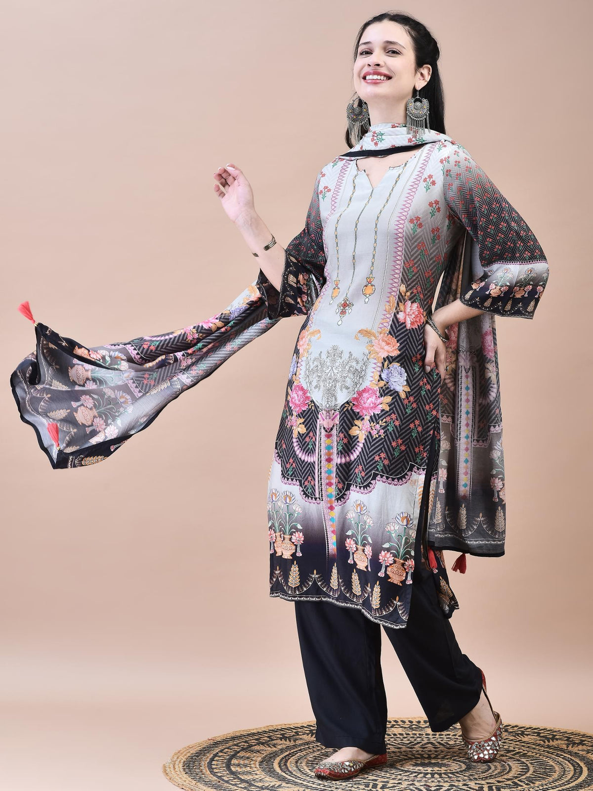 Women Muslin Grey Floral Print Kurta Comfort Pant Dupatta.