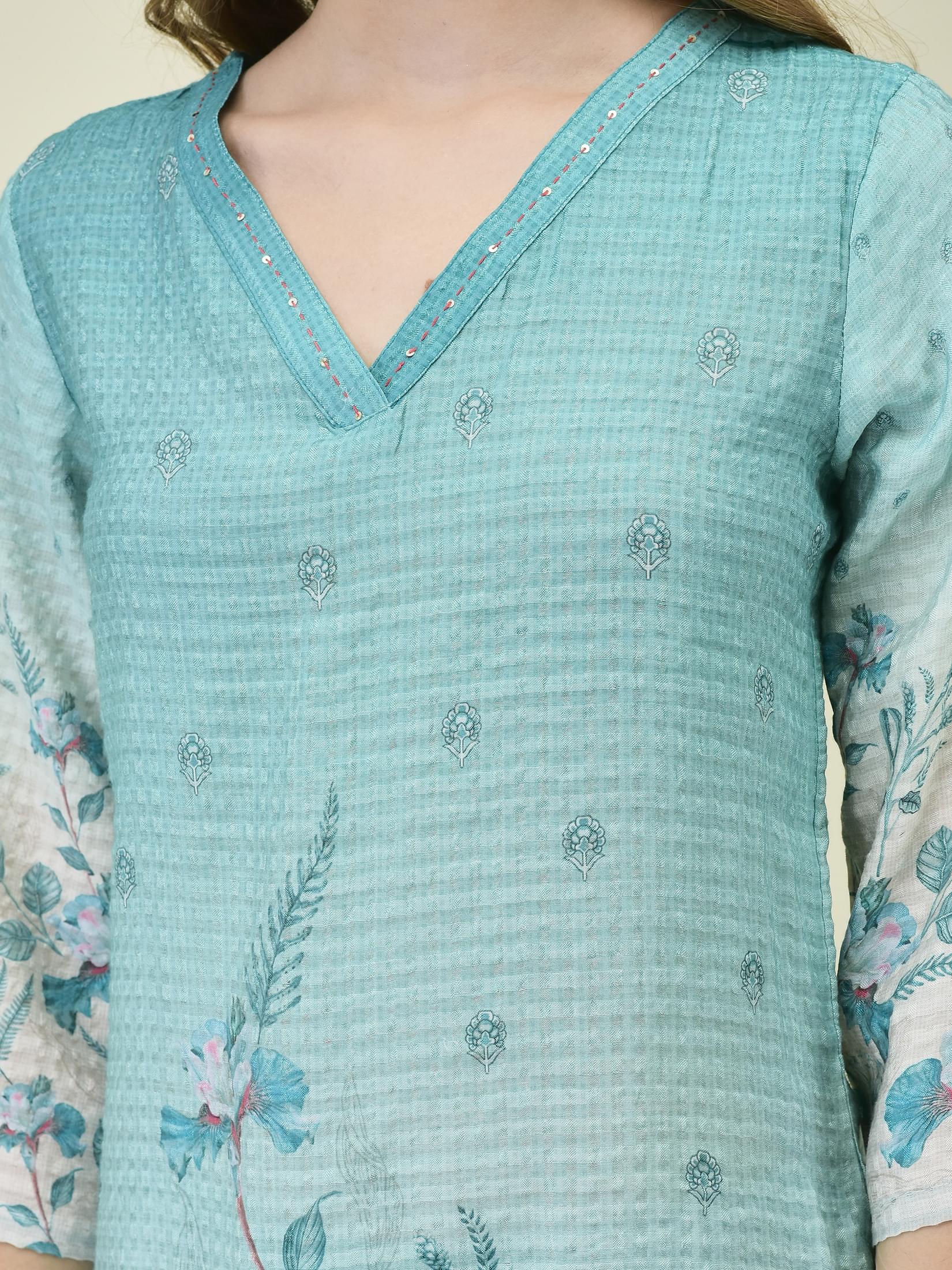 Women Liva Poly Viscose Teal Floral Print Kurta Comfort Pant Chanderi Dupatta.