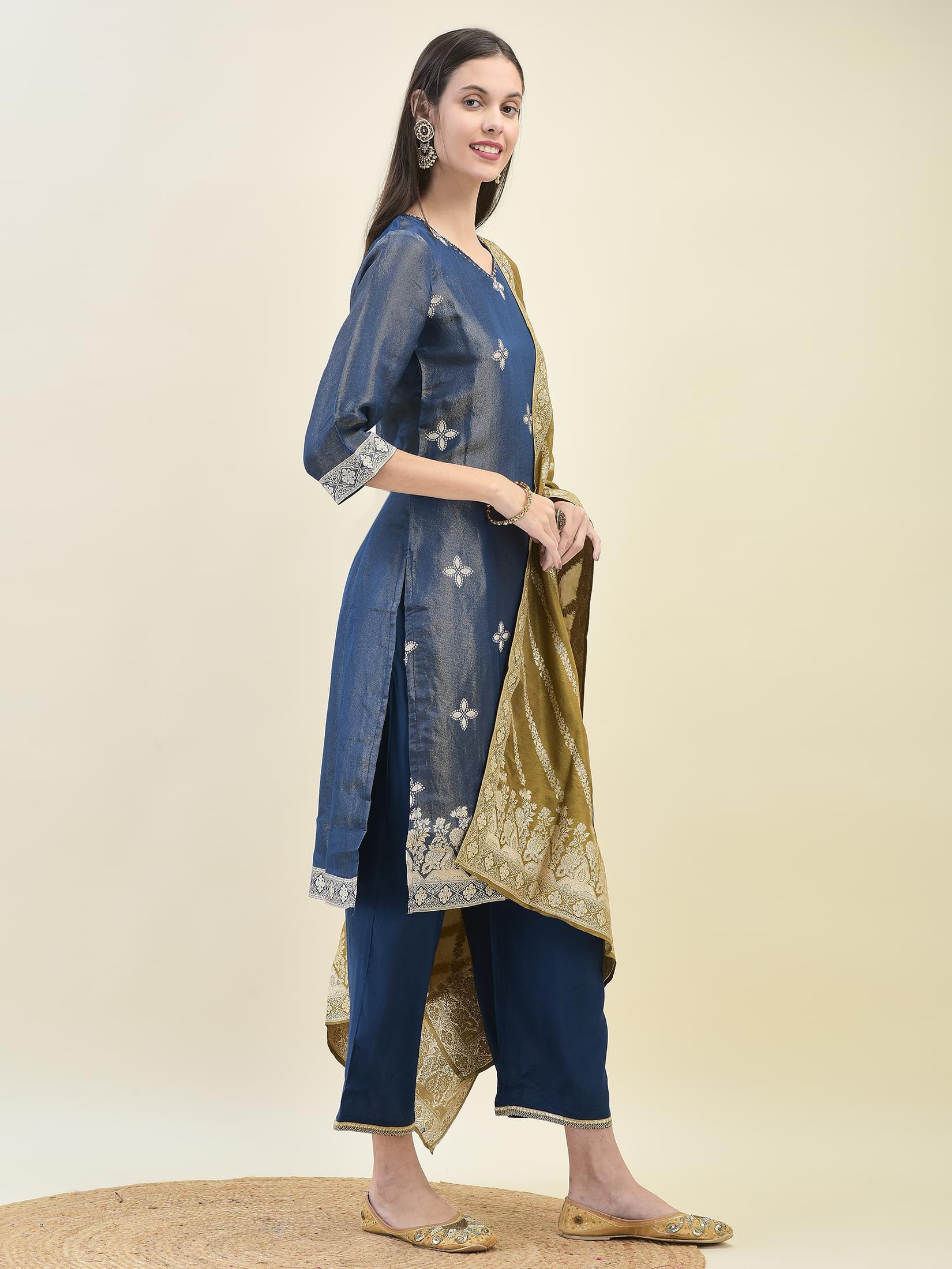 Women Jacquard Blue Ornamental Print Kurta Comfort Pant Dupatta.