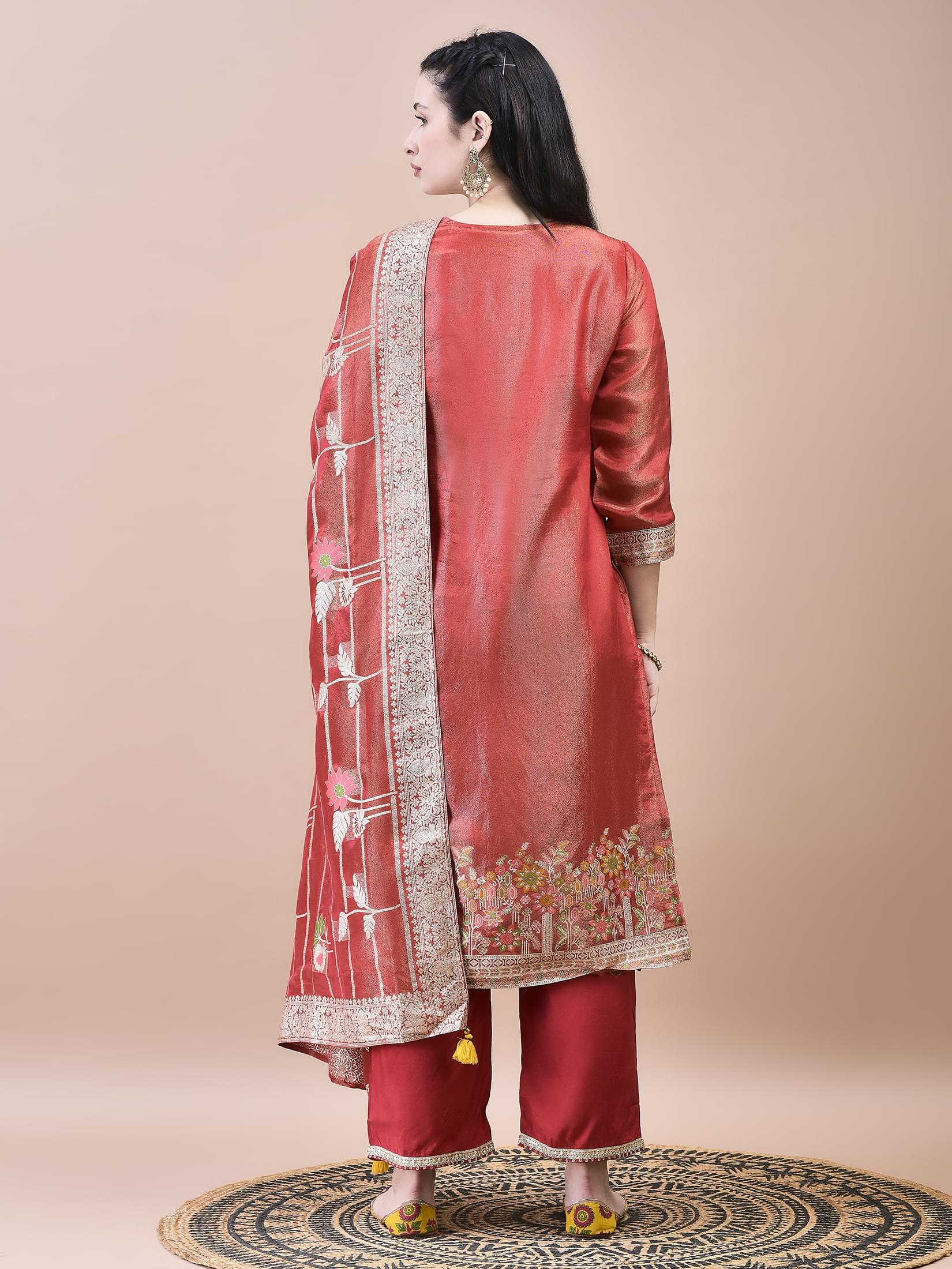 20263RED_back