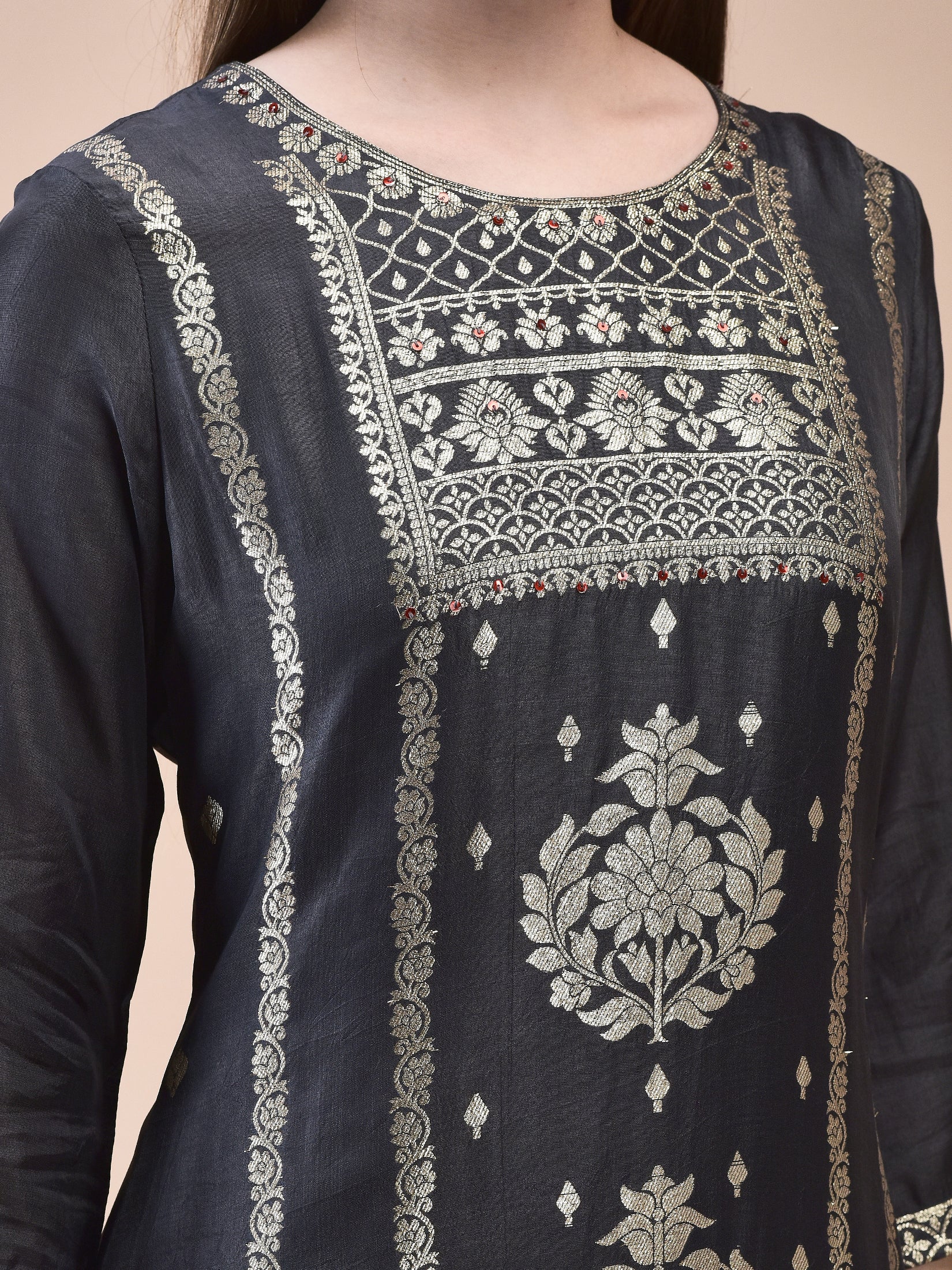 20268CHARCOALGREY_closer