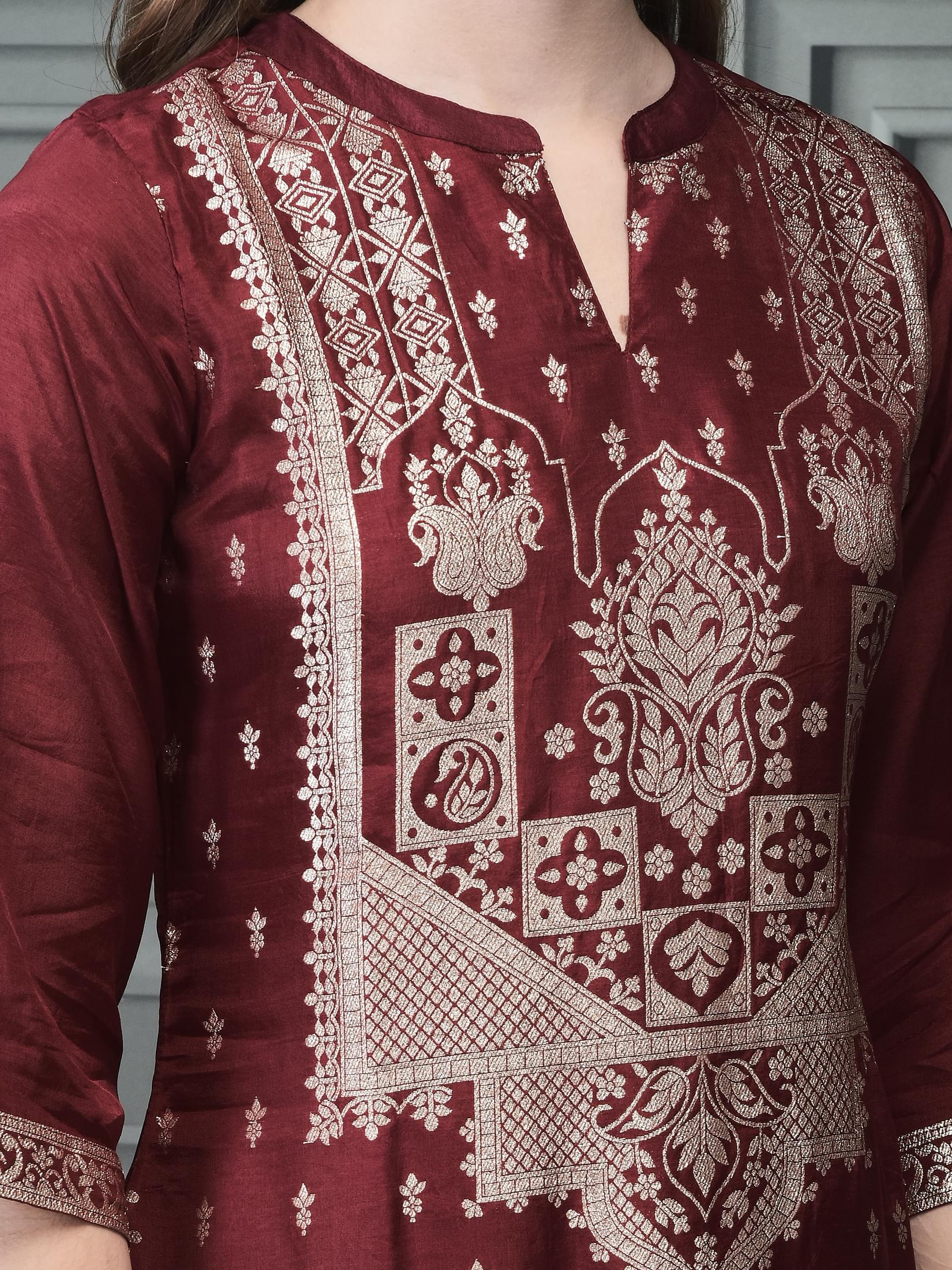 Women Straight Maroon Kurta Comfort Pant Dupatta.