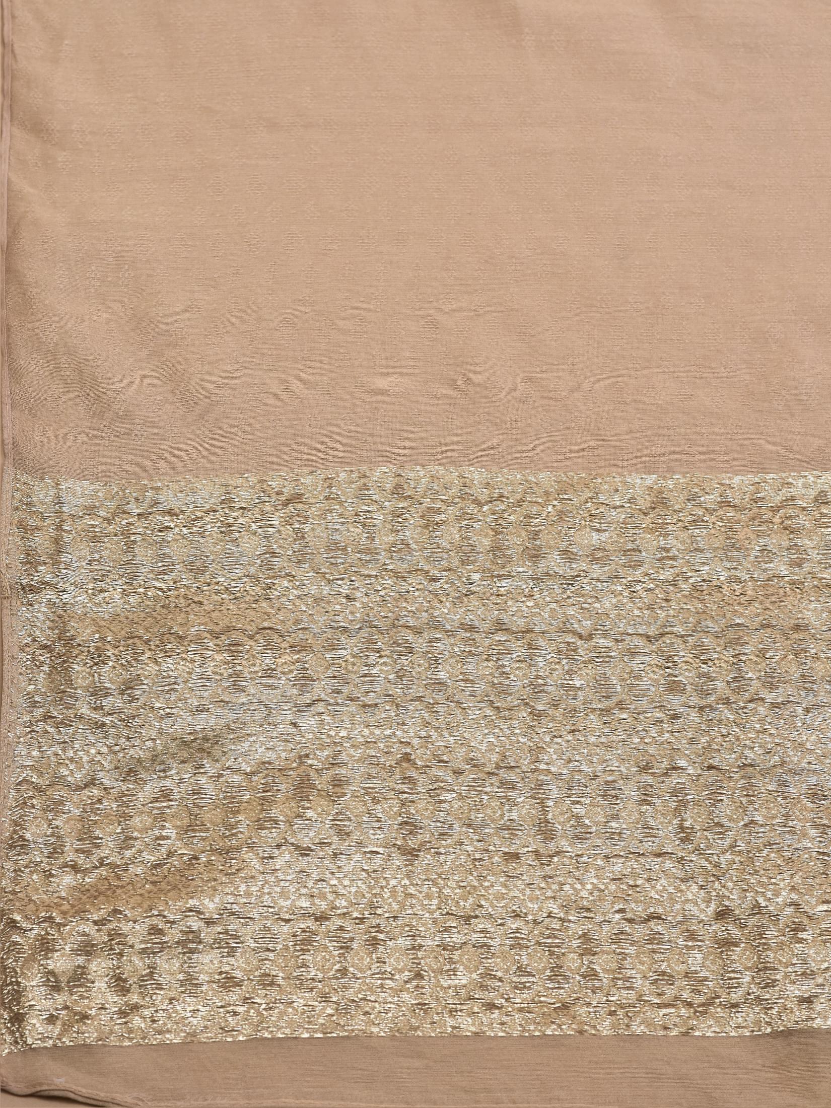 Women Chanderi Cream Embroidered Kurta Trouser Dupatta.
