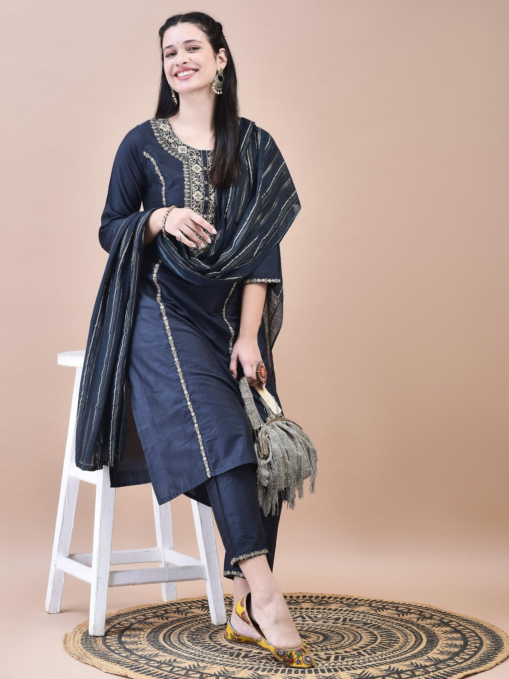 Women Silk Blend Grey Embroidered Kurta Trouser Chanderi Dupatta.