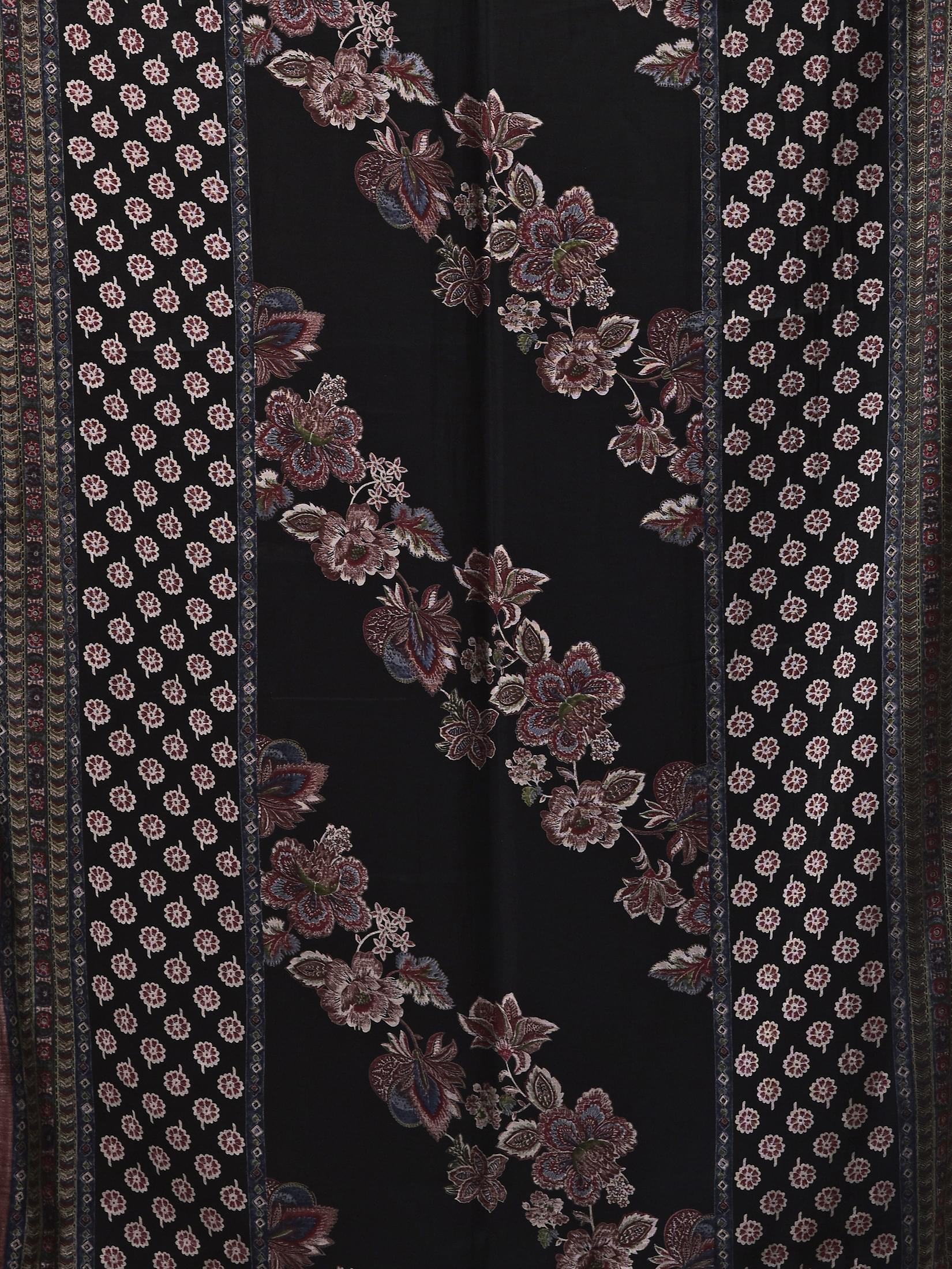 Women Poly Viscose Black Calico Print Kurta Comfort Pant Chanderi Dupatta.