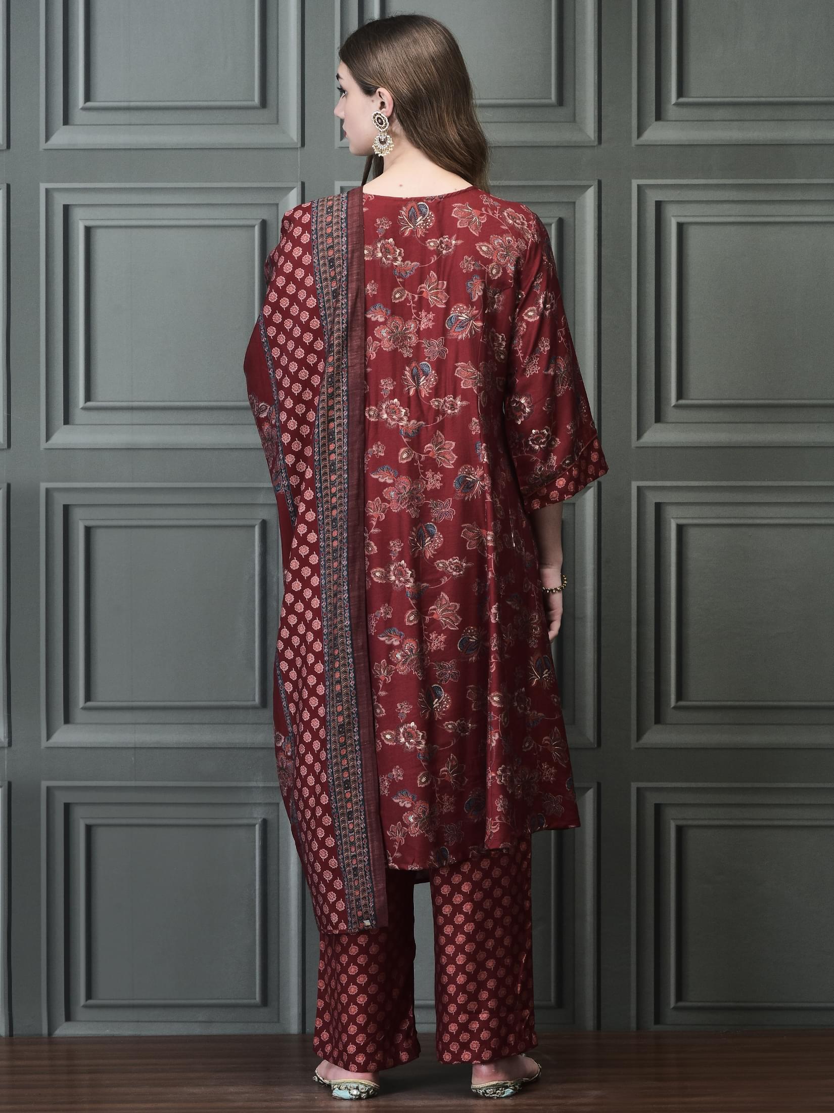 Women Poly Viscose Maroon Calico Print Kurta Comfort Pant Chanderi Dupatta.