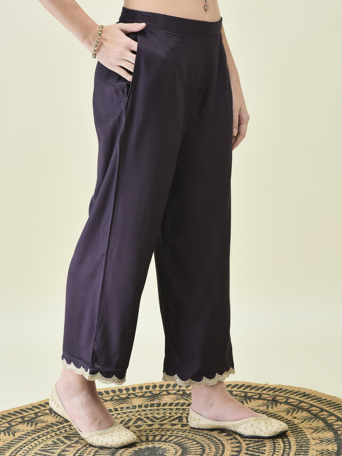Women Dola Jacquard Grey Kurta Comfort Pant Dupatta.