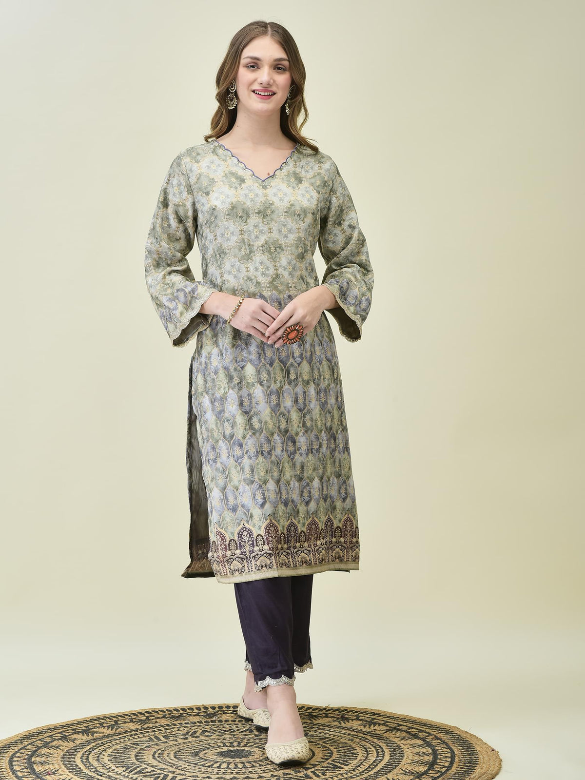 Women Dola Jacquard Grey Kurta Comfort Pant Dupatta.