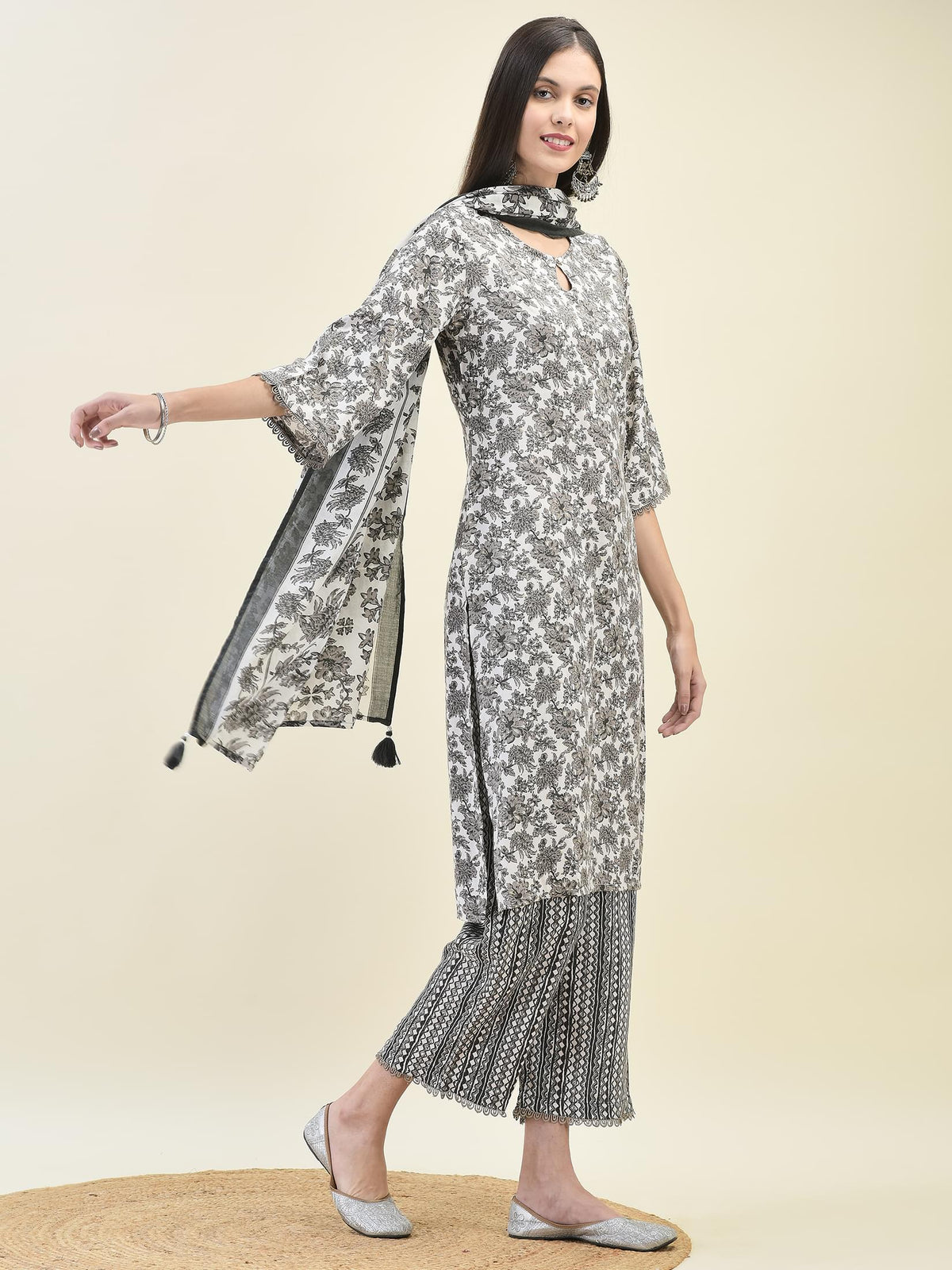 Women Poly Viscose Black Floral Print Kurta Comfort Pant Dupatta.
