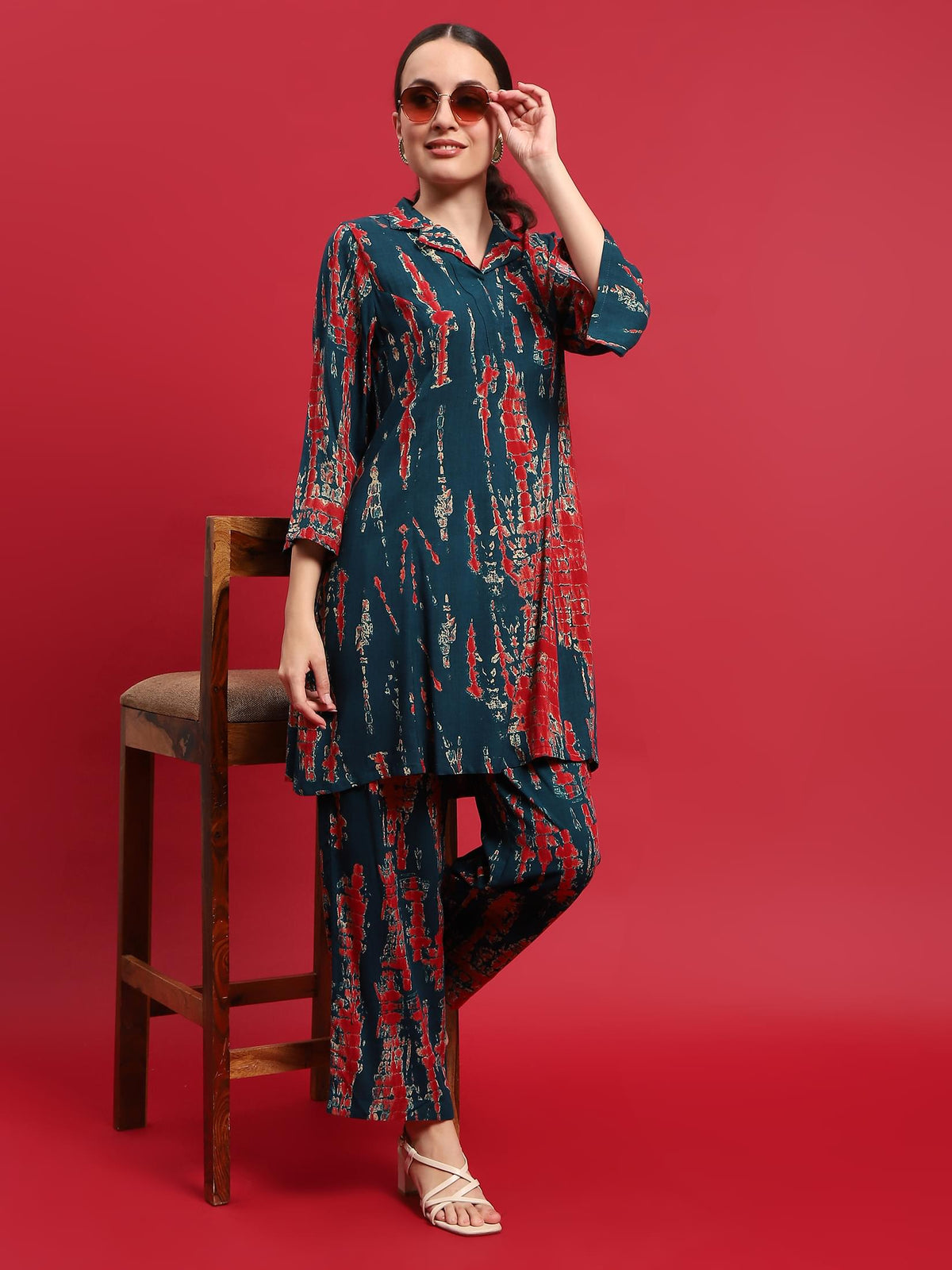 Women Liva Rayon Blue Tie Dye Print Co-Ord Set.