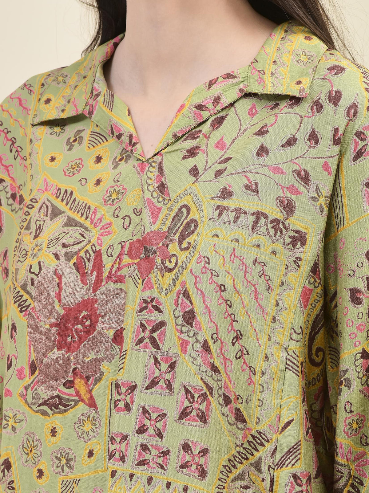 Women Viscose Green Floral Print Co-Ord Set.