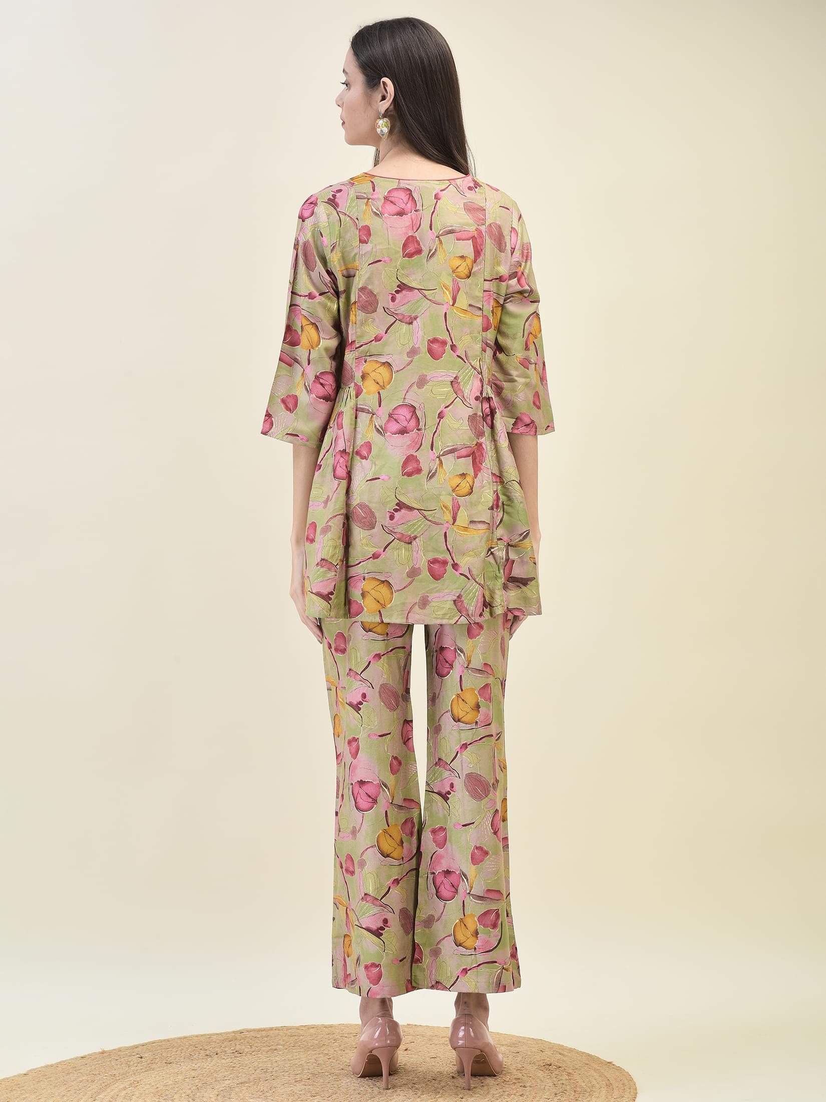 Women Viscose Green Tropical Print Co-Ord Set.