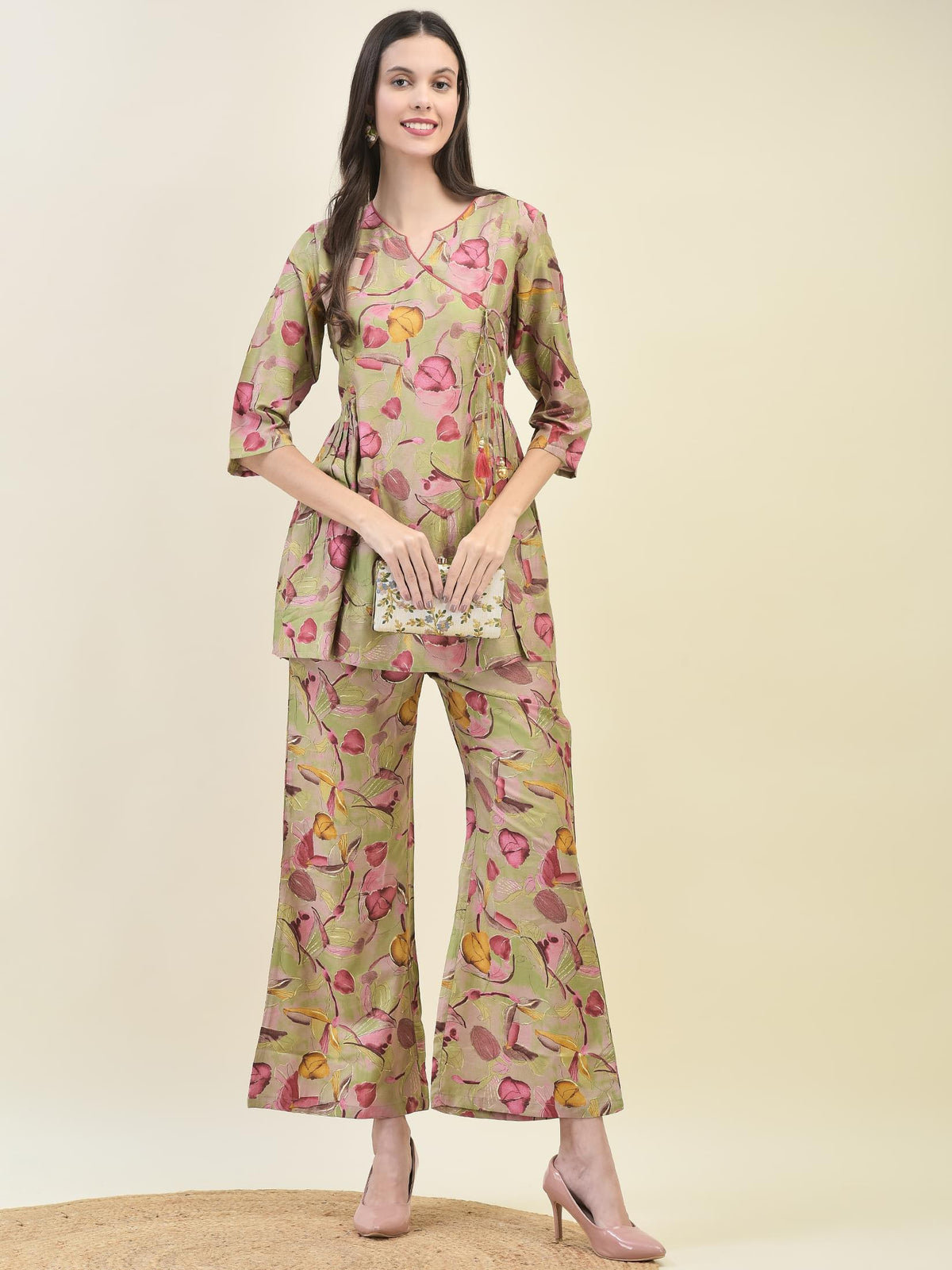 Women Viscose Green Tropical Print Co-Ord Set.