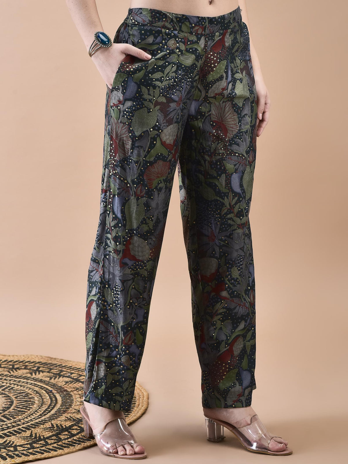 Women Muslin Multicolor Floral Print Co-Ord Set.