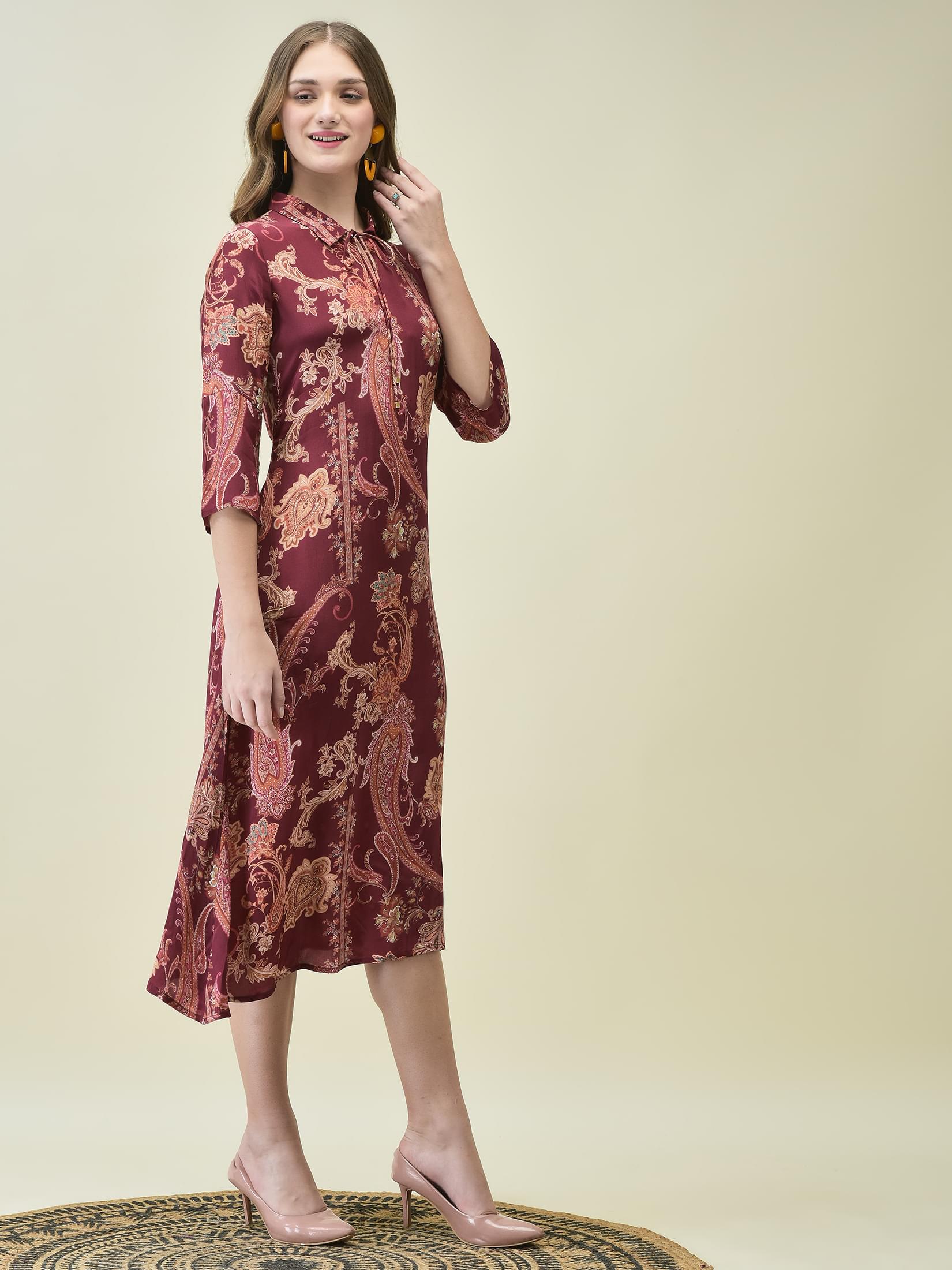 Women Crepe Burgundy Paisley Print Dress.