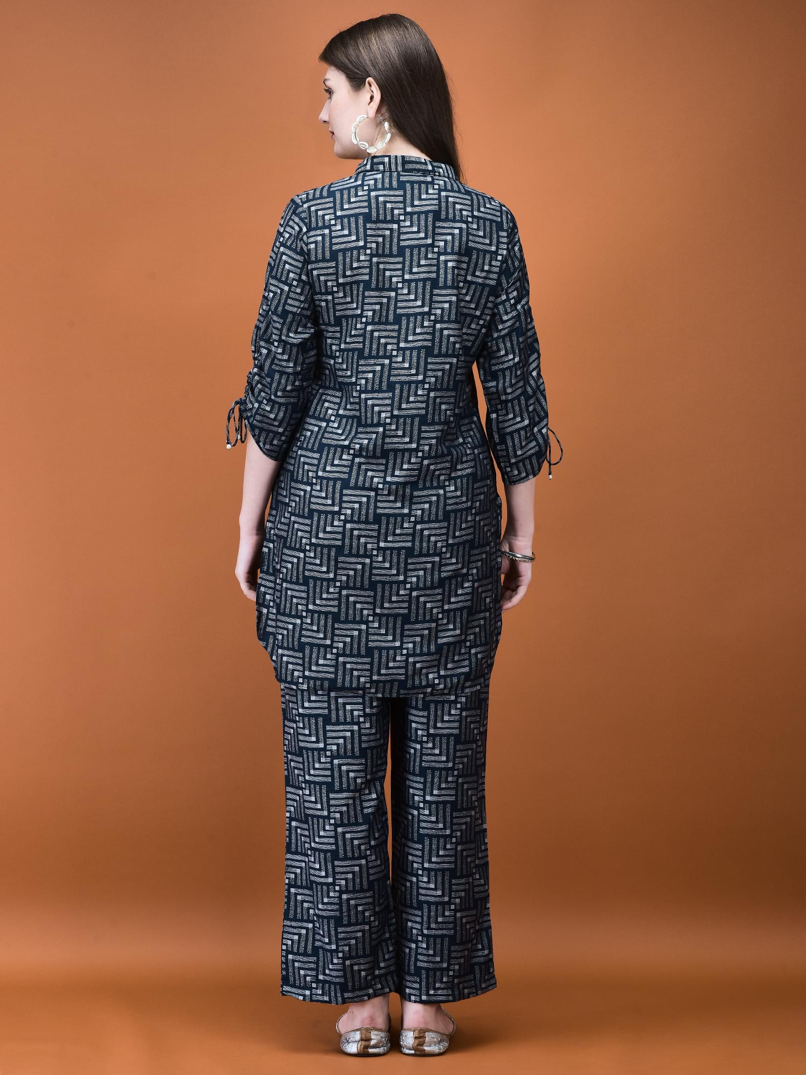 Women Liva (Viscose) Navy Blue Geometric Print Co-Ord Set.