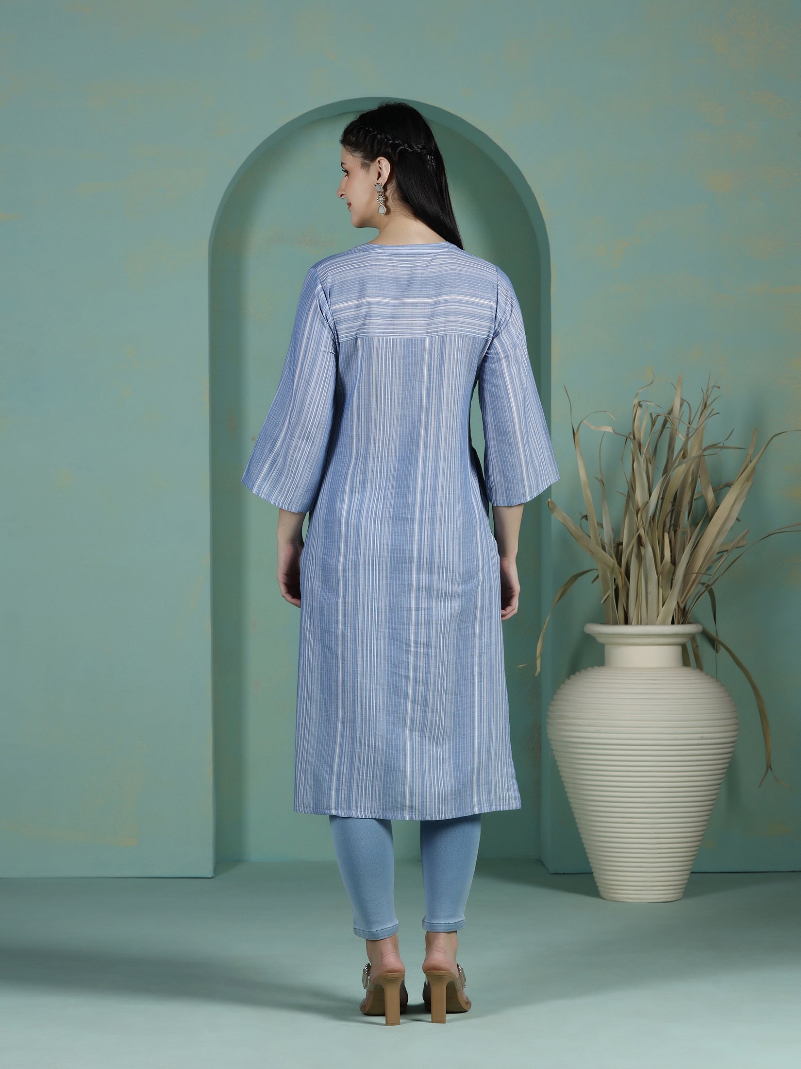 Women Cotton Blue Yarn Dyed Kurta