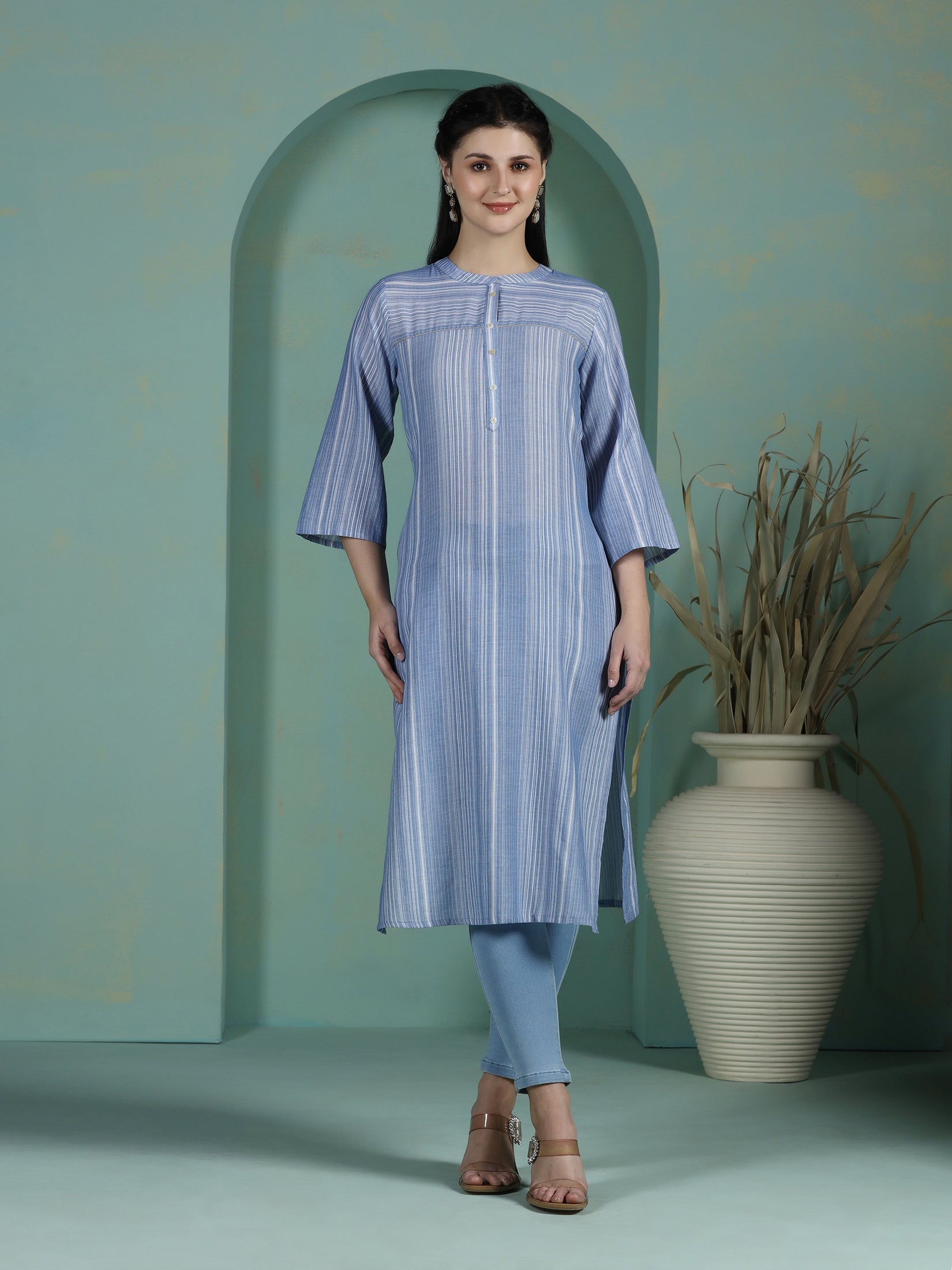 Women Cotton Blue Yarn Dyed Kurta